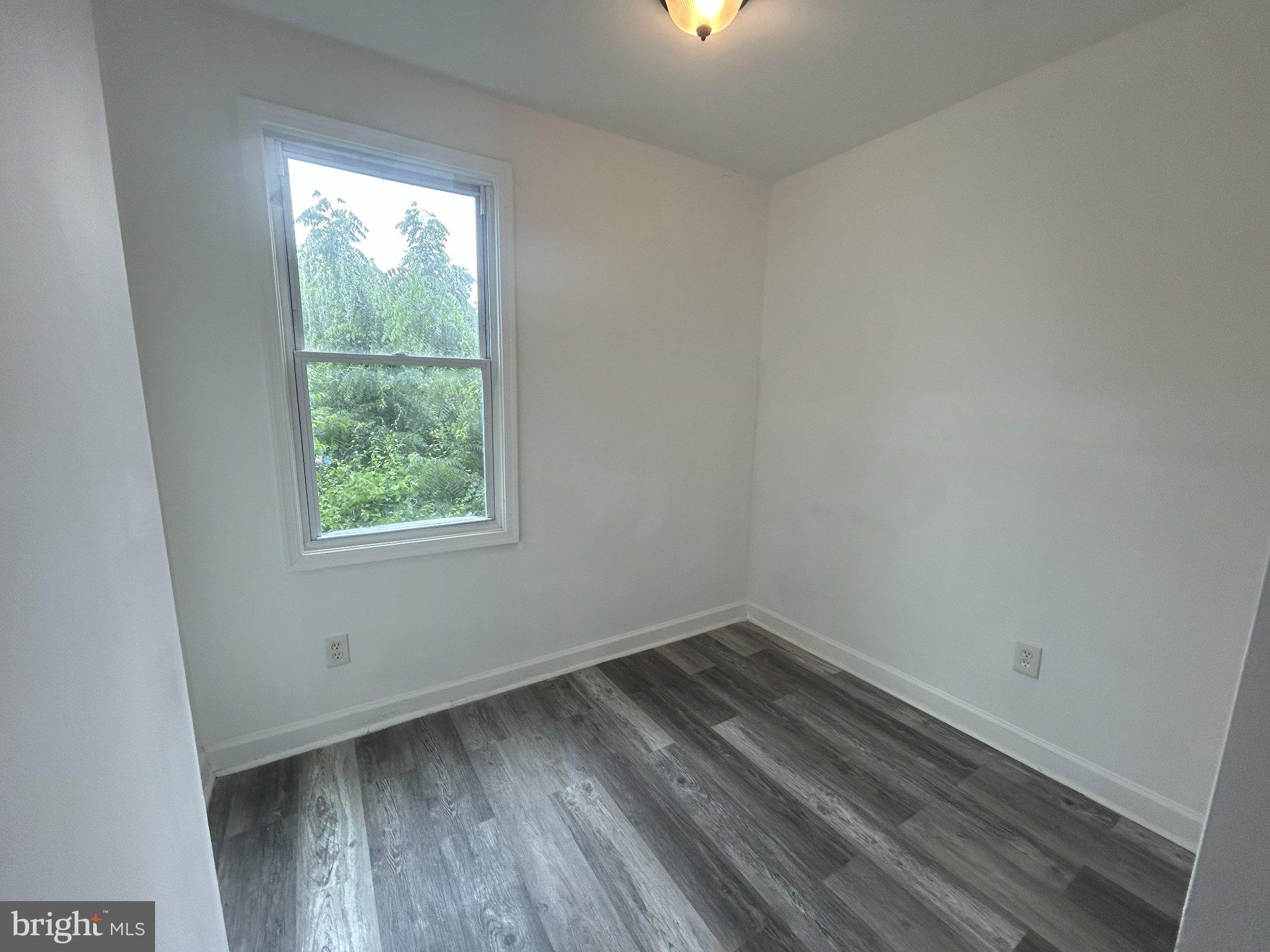 STRAWBERRY MANSION - Residential