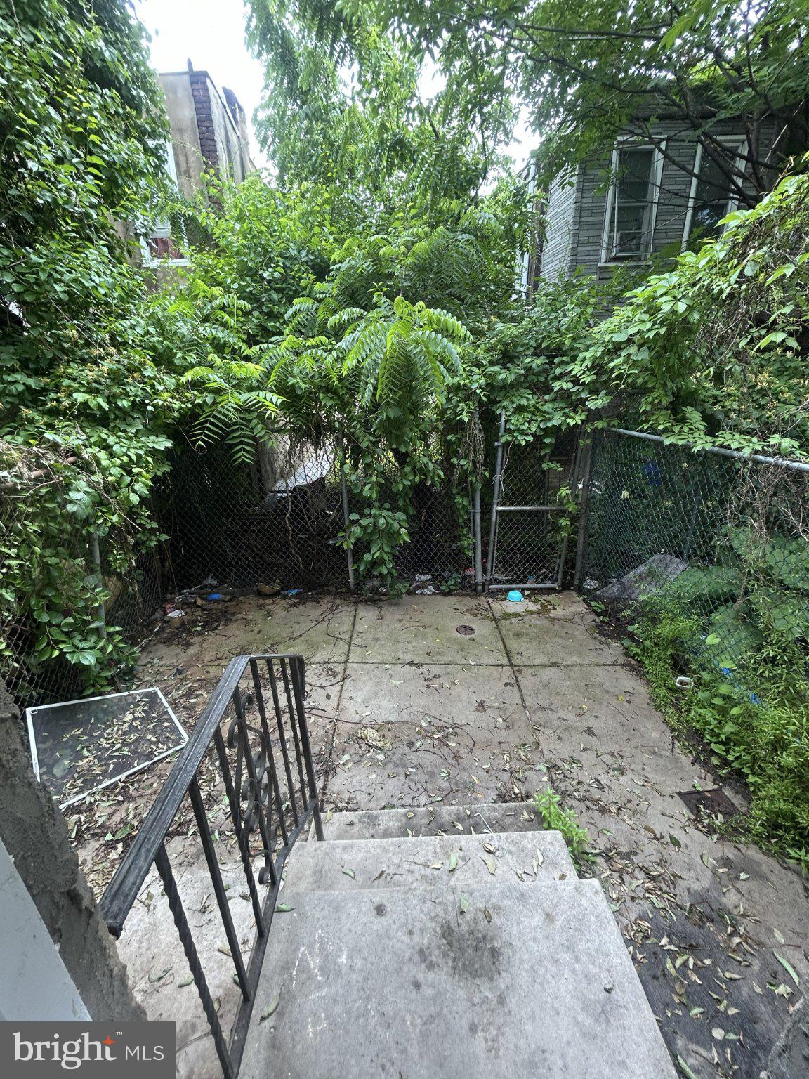 STRAWBERRY MANSION - Residential