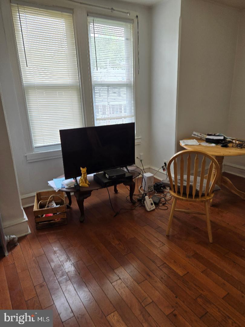 COLLINGSWOOD - Residential Income