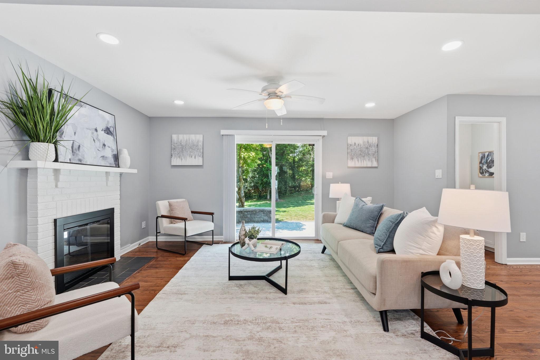 LAKE BRADDOCK - Residential