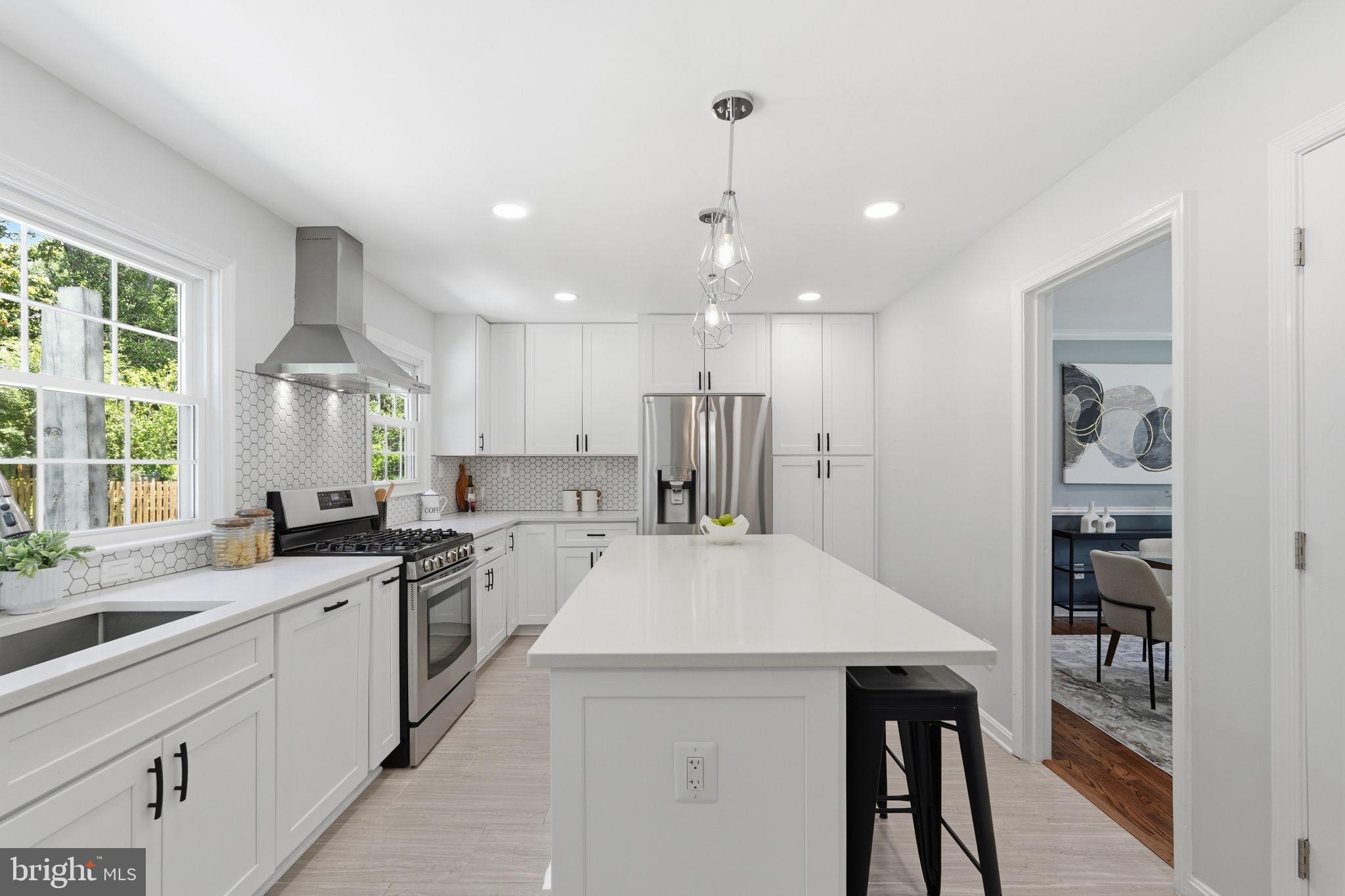 LAKE BRADDOCK - Residential