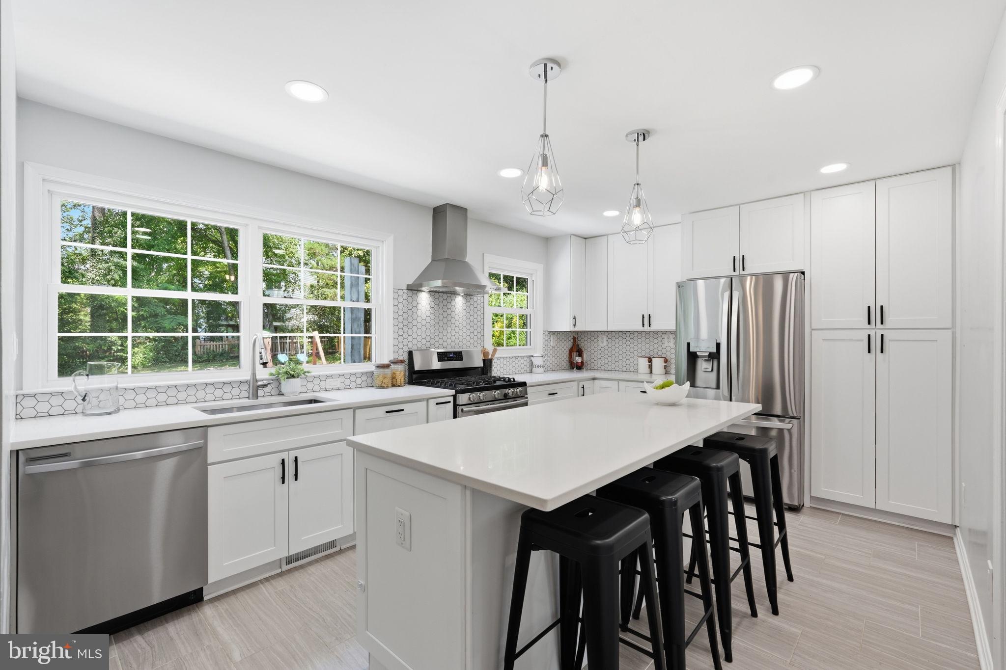 LAKE BRADDOCK - Residential