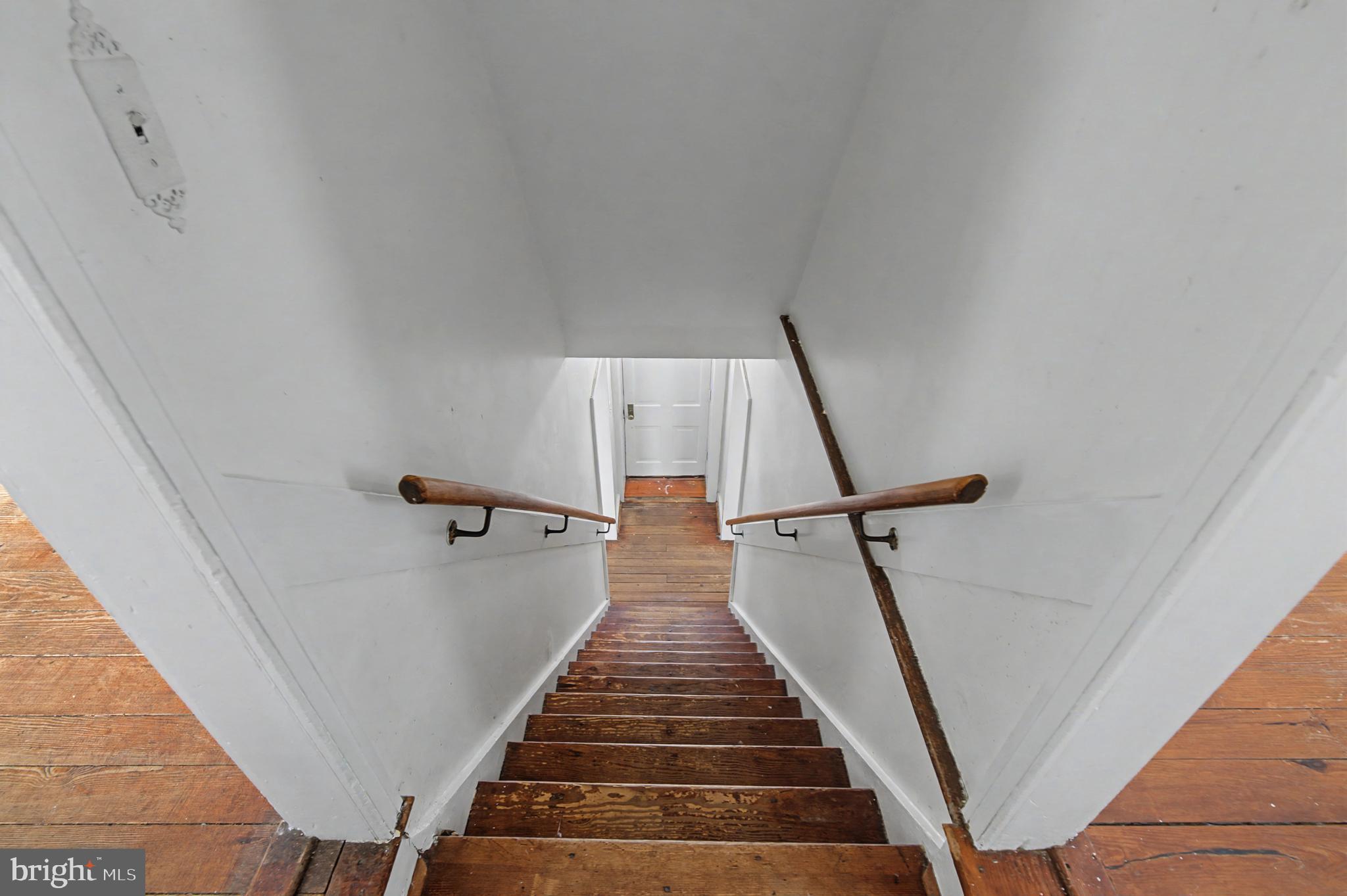 BELLE AIR TOWNHOMES - Residential