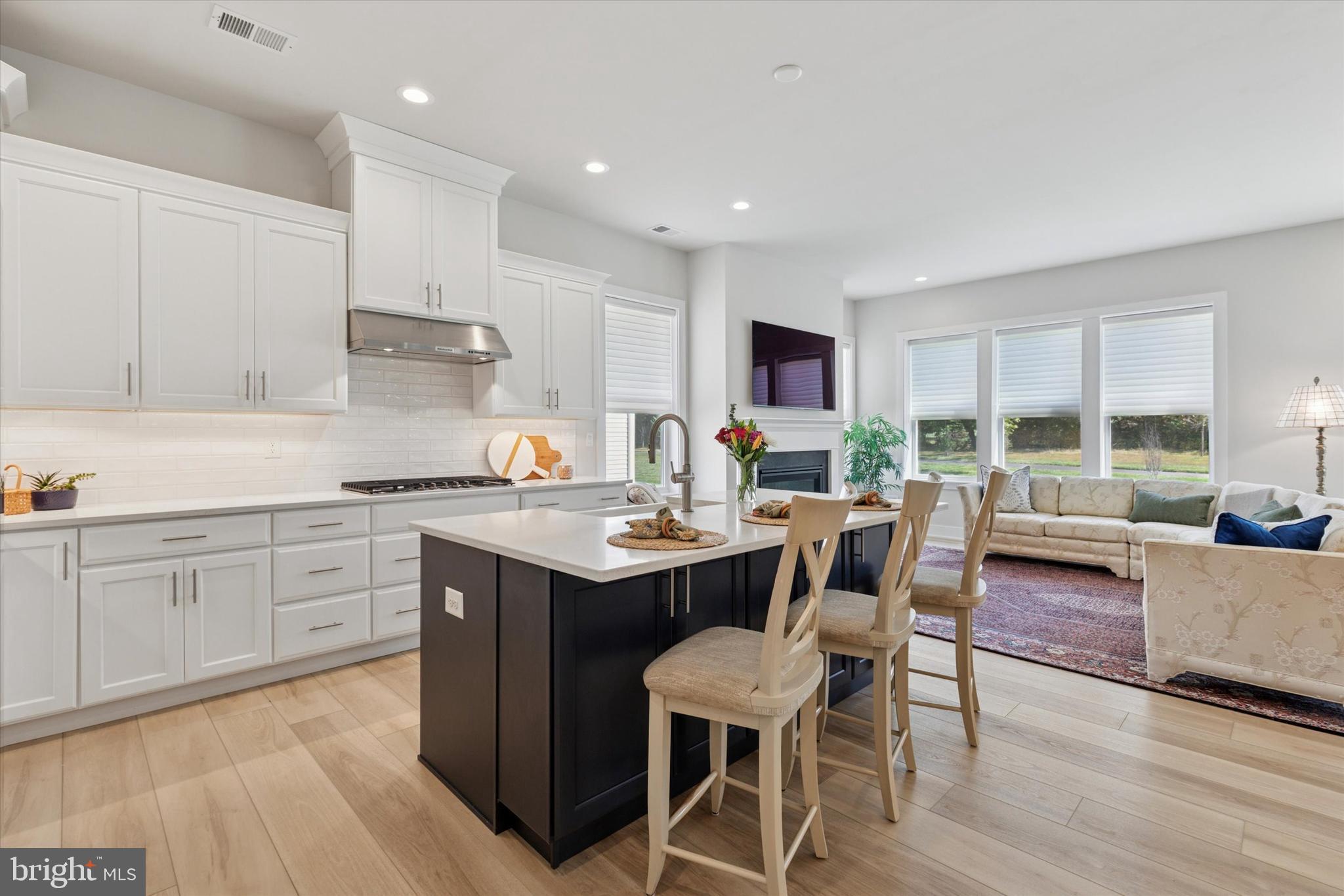 REGENCY AT WATERSIDE - Residential