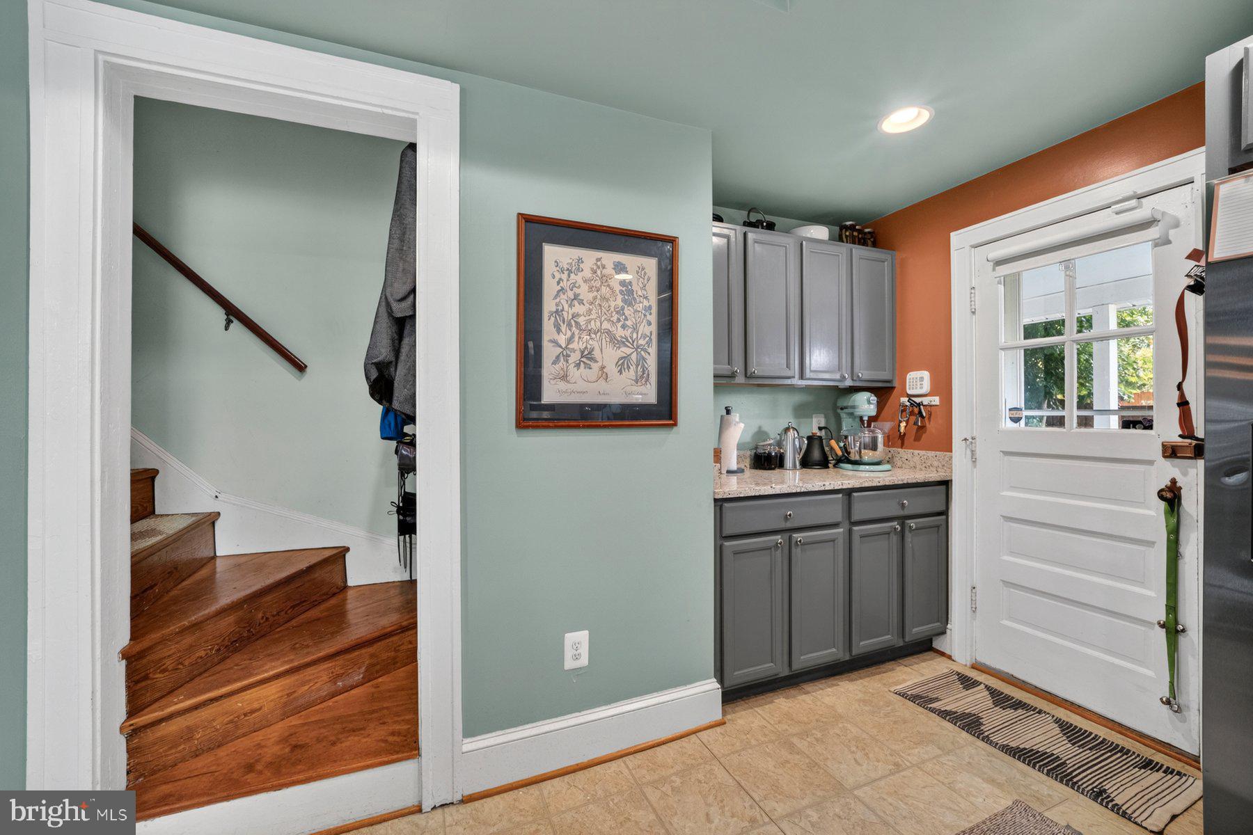 HAMILTON HILLS - Residential