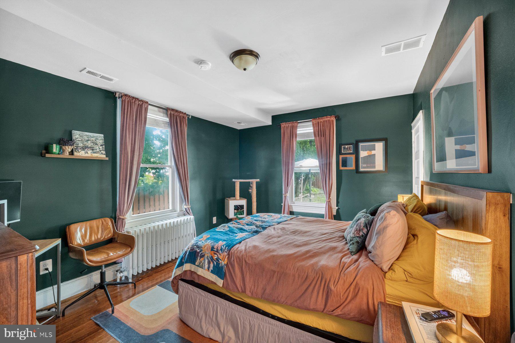 HAMILTON HILLS - Residential
