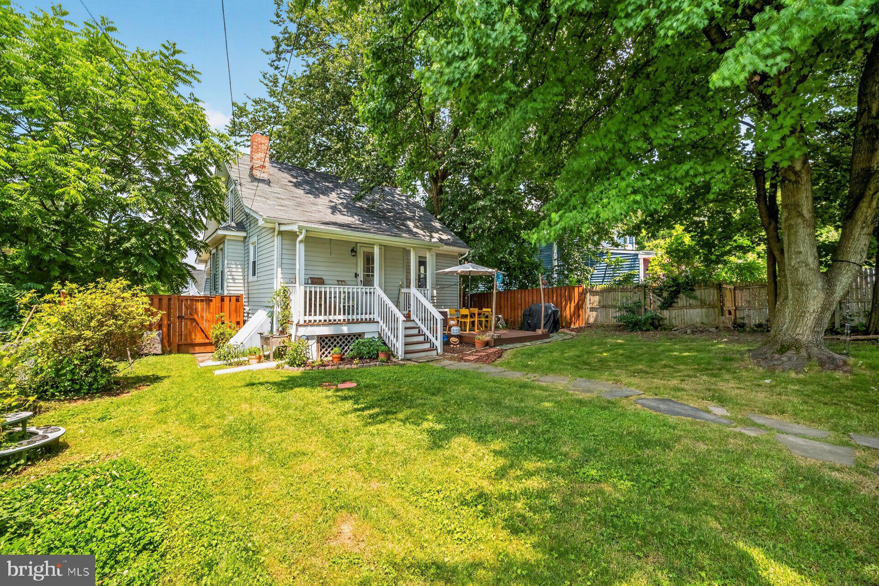 HAMILTON HILLS - Residential