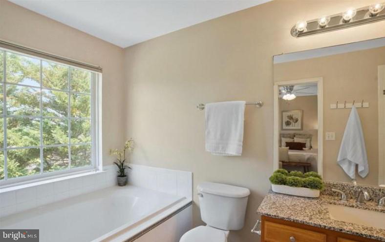 STONE RIVER - Residential Lease