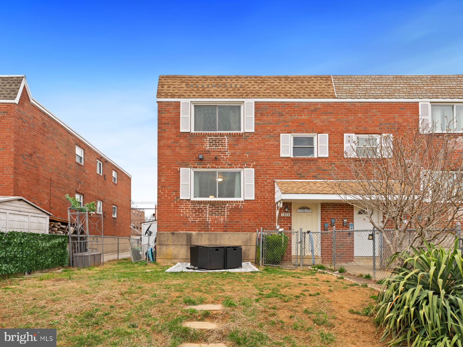 ACADEMY GARDENS - Residential Income