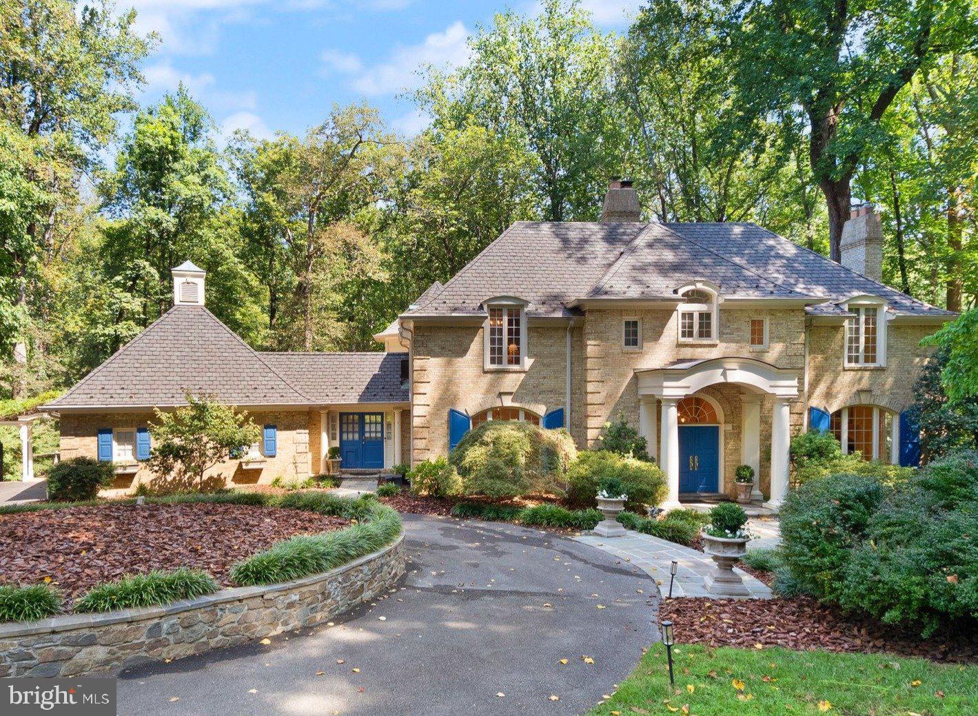 POTOMAC OUTSIDE - Residential