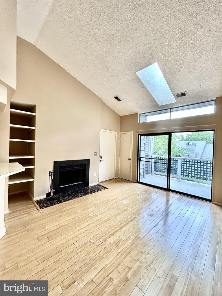 SUMMERRIDGE - Residential Lease