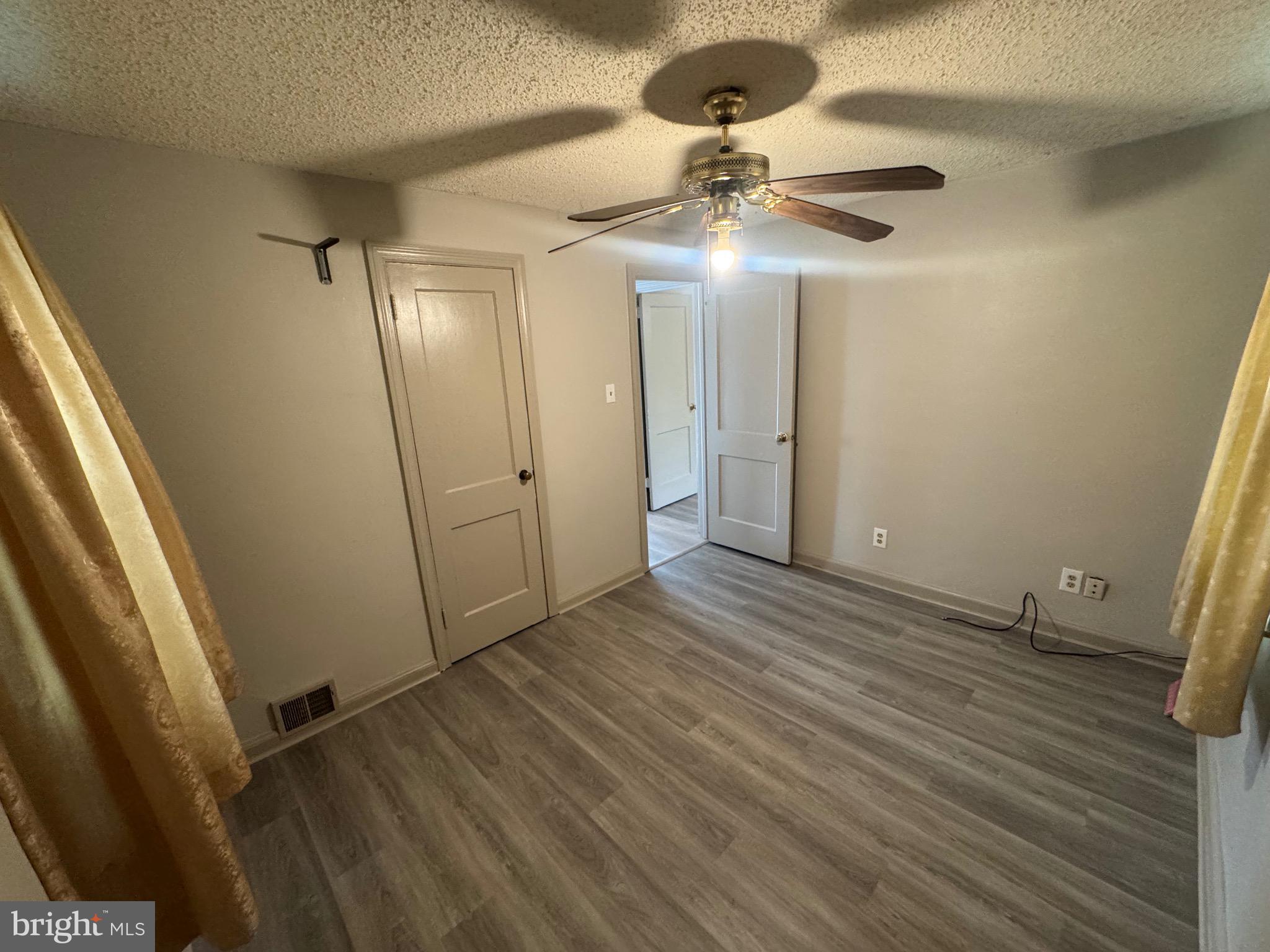 EDGEMOOR GARDENS - Residential Lease