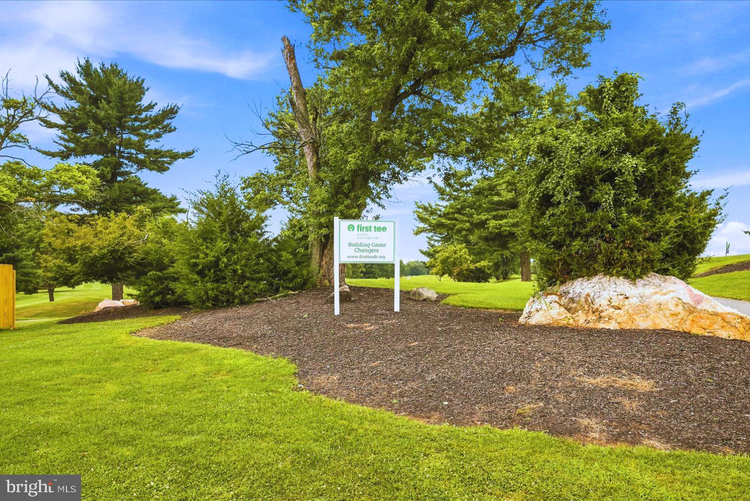 PT ROCKVILLE OUT RES. 3 - Residential