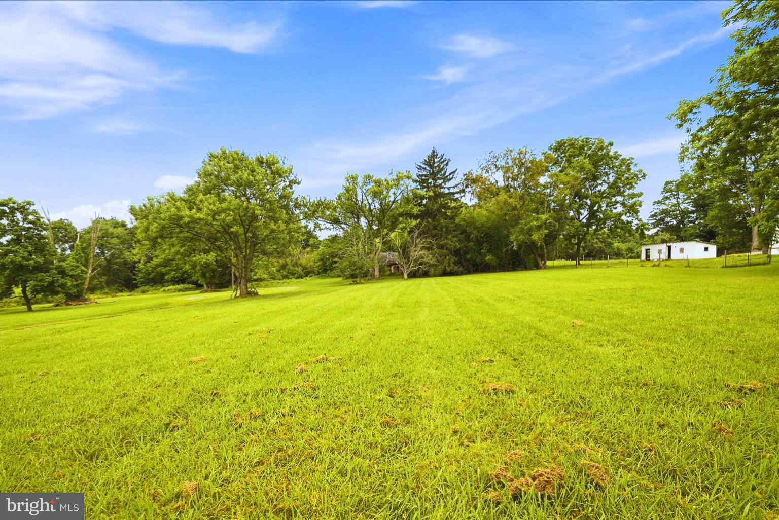 PT ROCKVILLE OUT RES. 3 - Residential