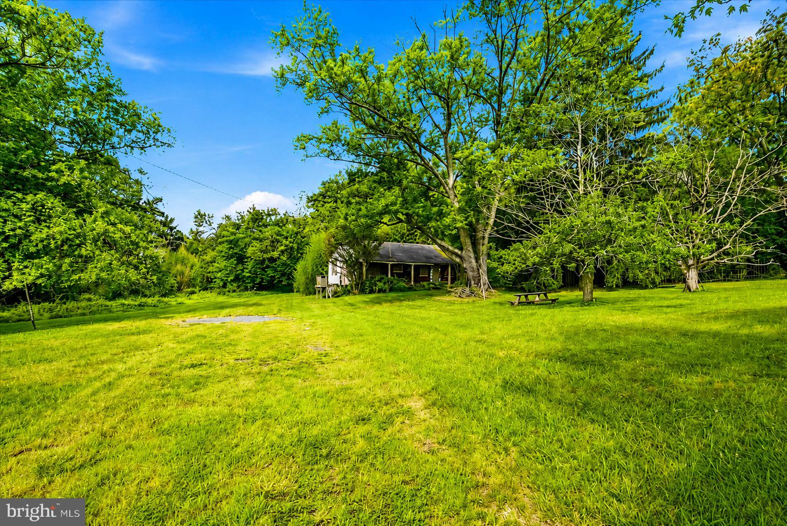 PT ROCKVILLE OUT RES. 3 - Residential