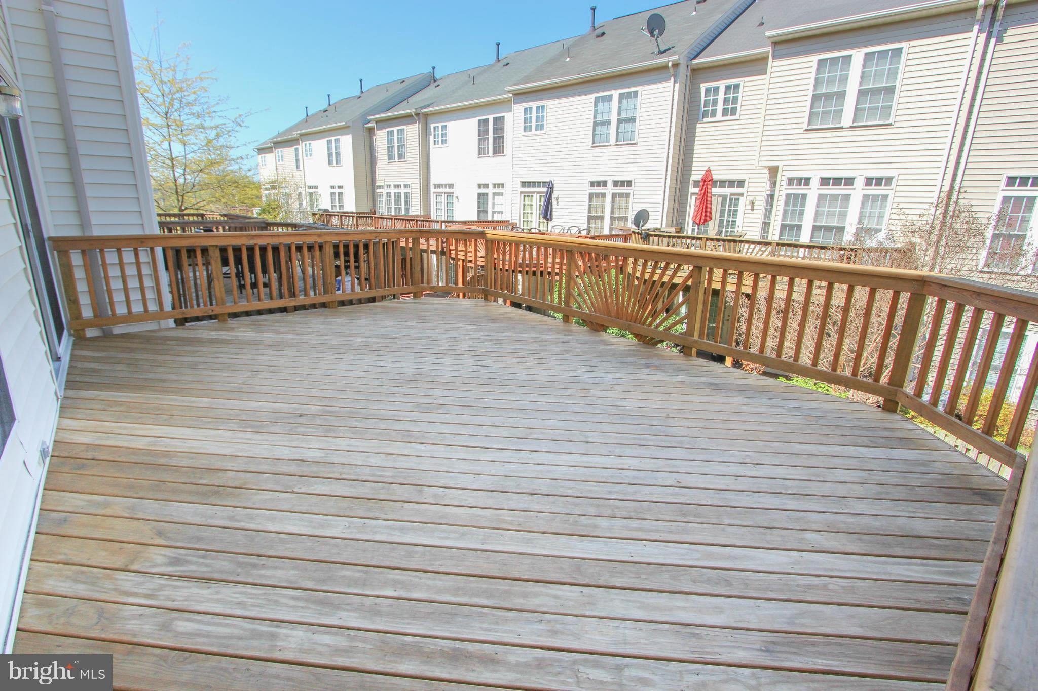 SOUTH RIDING - Residential