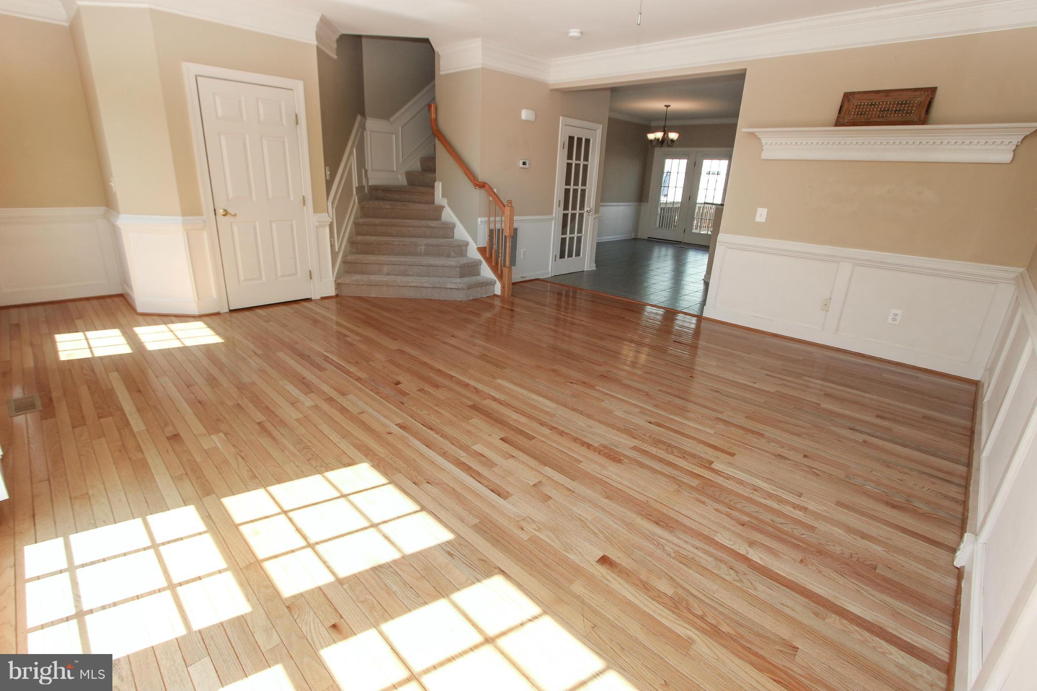 SOUTH RIDING - Residential