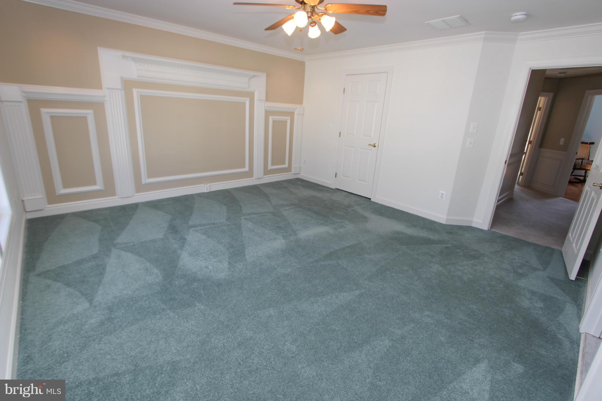 SOUTH RIDING - Residential