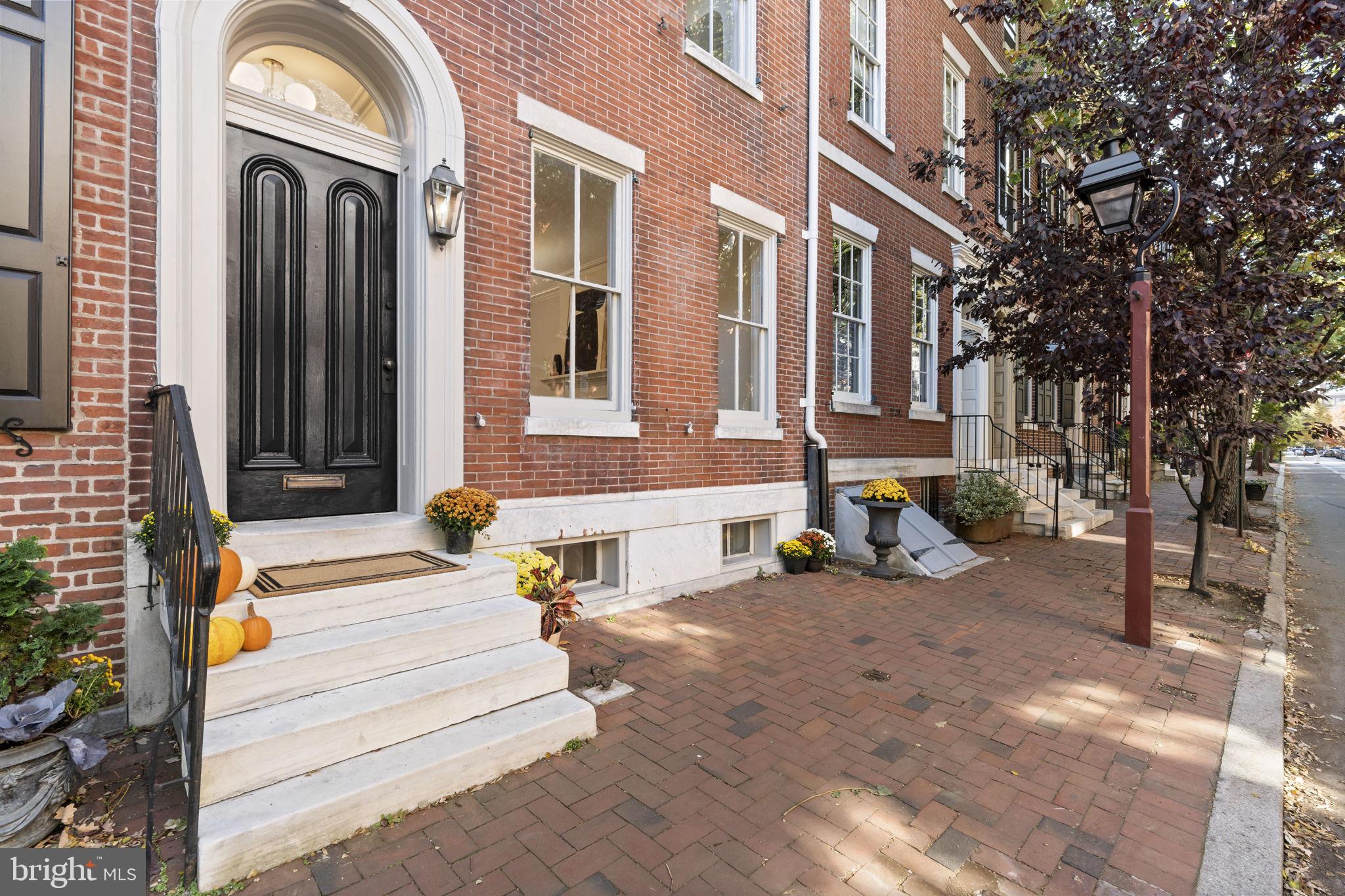 SOCIETY HILL - Residential
