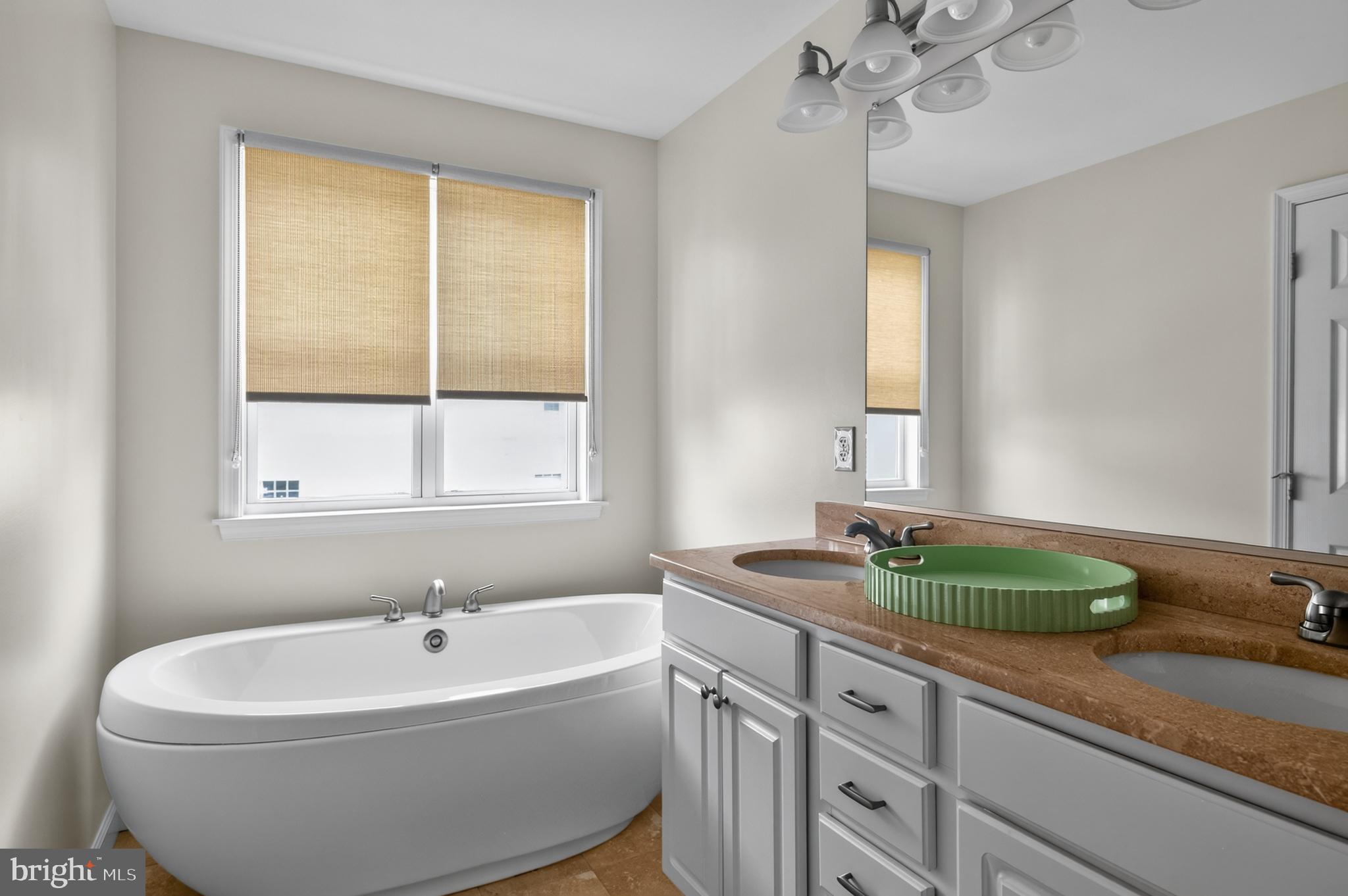 CARRAWAY LANE - Residential