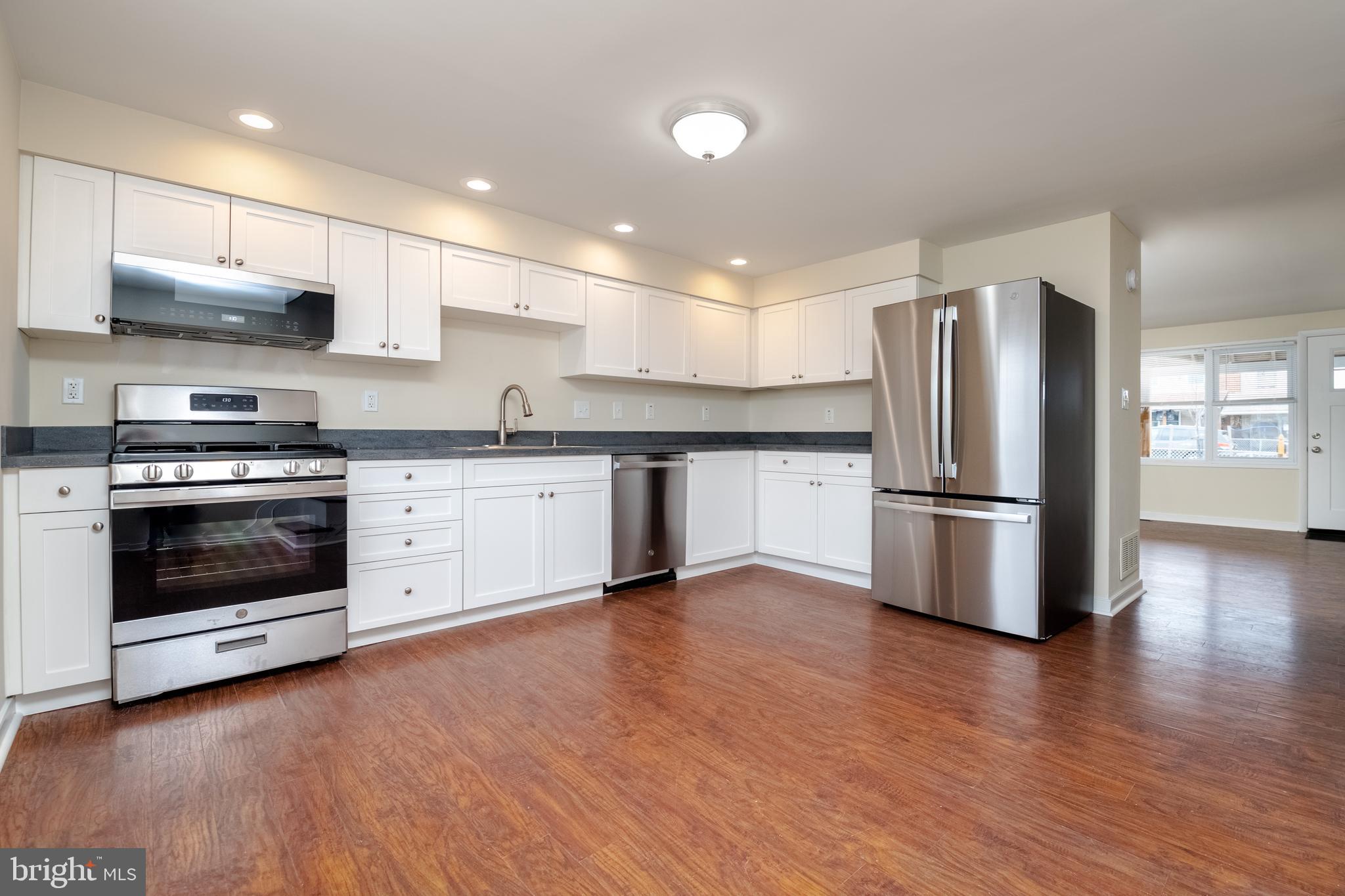 EASTWOOD HEIGHTS - Residential