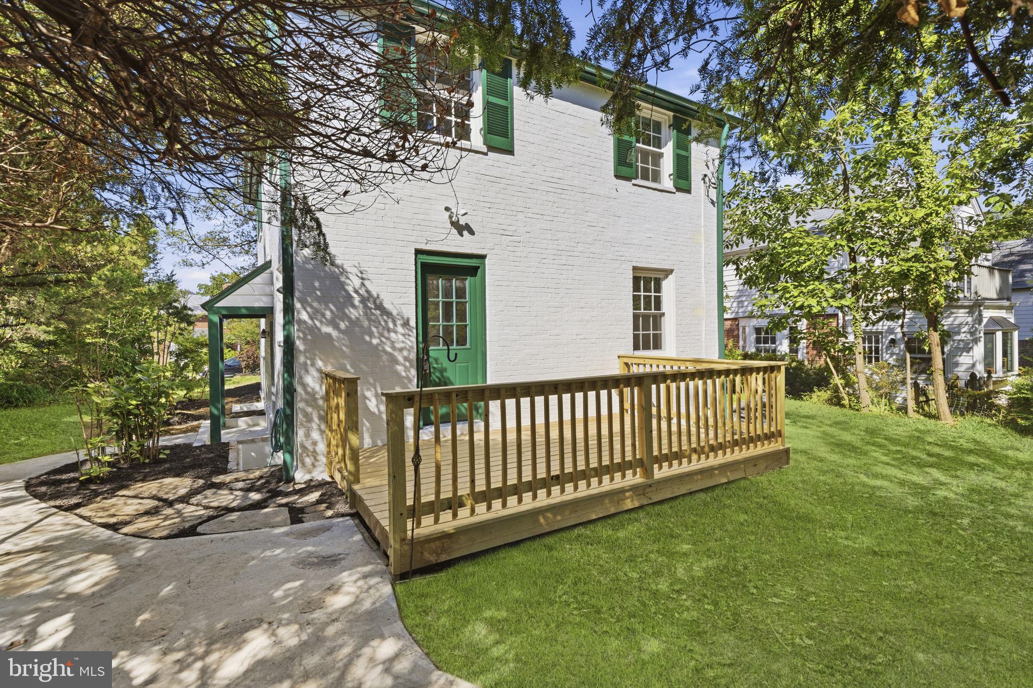 ORIGINAL NORTHWOOD - Residential