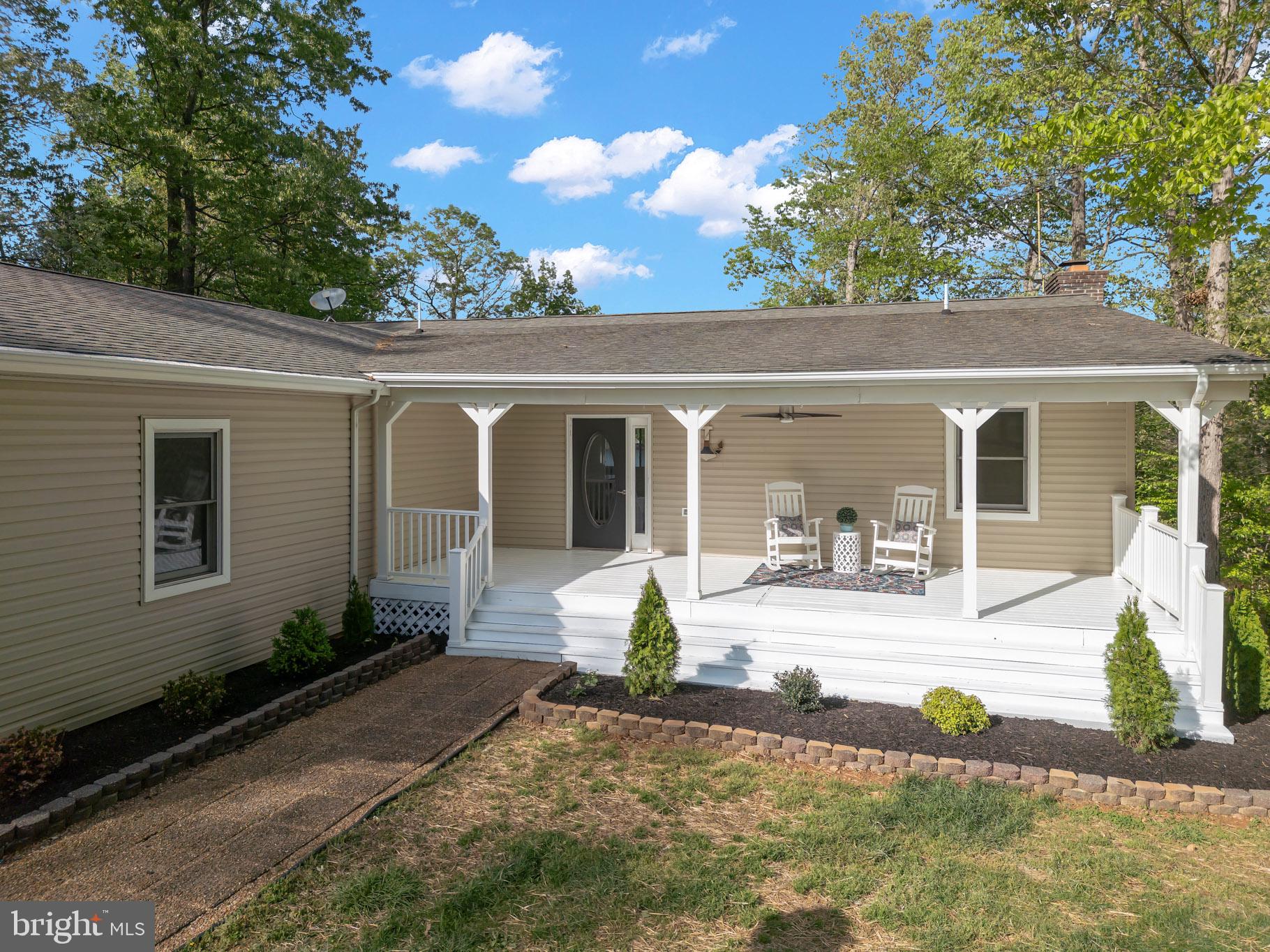 TALL PINES - Residential