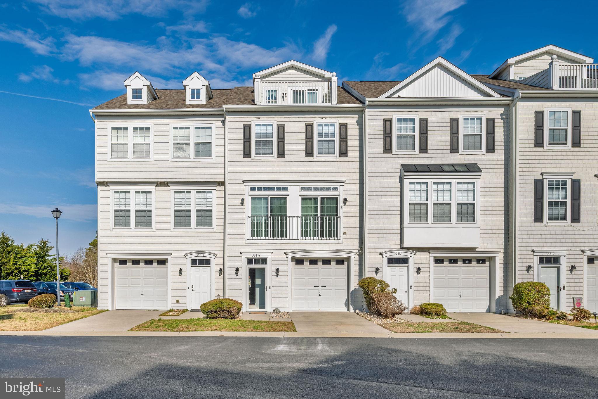 FAIRFIELD AT LONG NECK - Residential