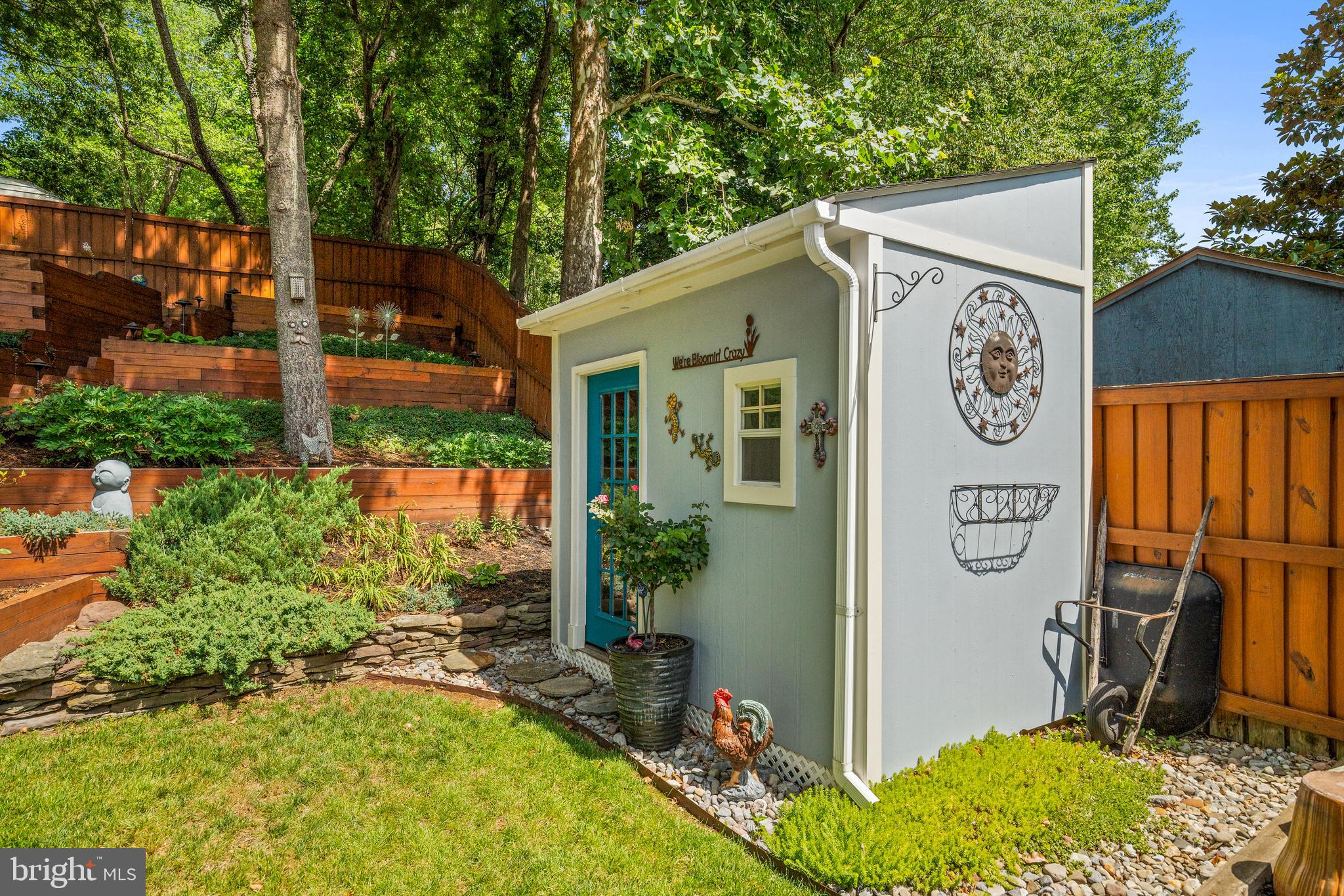 POINTER RIDGE - Residential