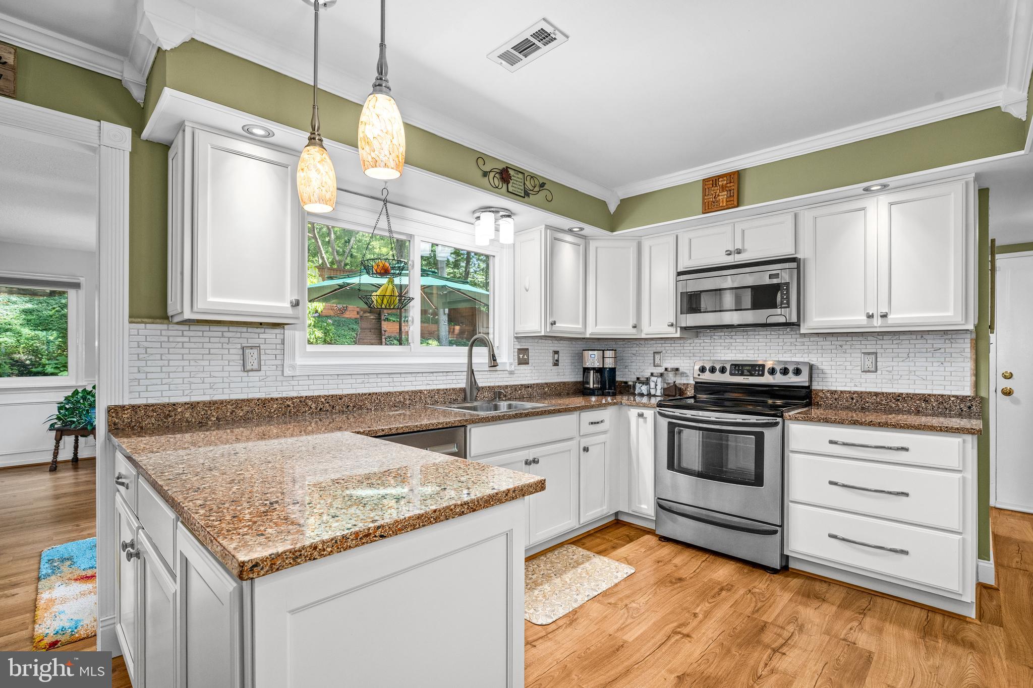 POINTER RIDGE - Residential