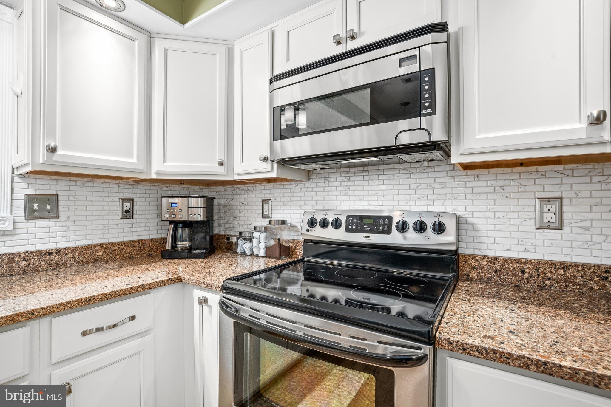 POINTER RIDGE - Residential