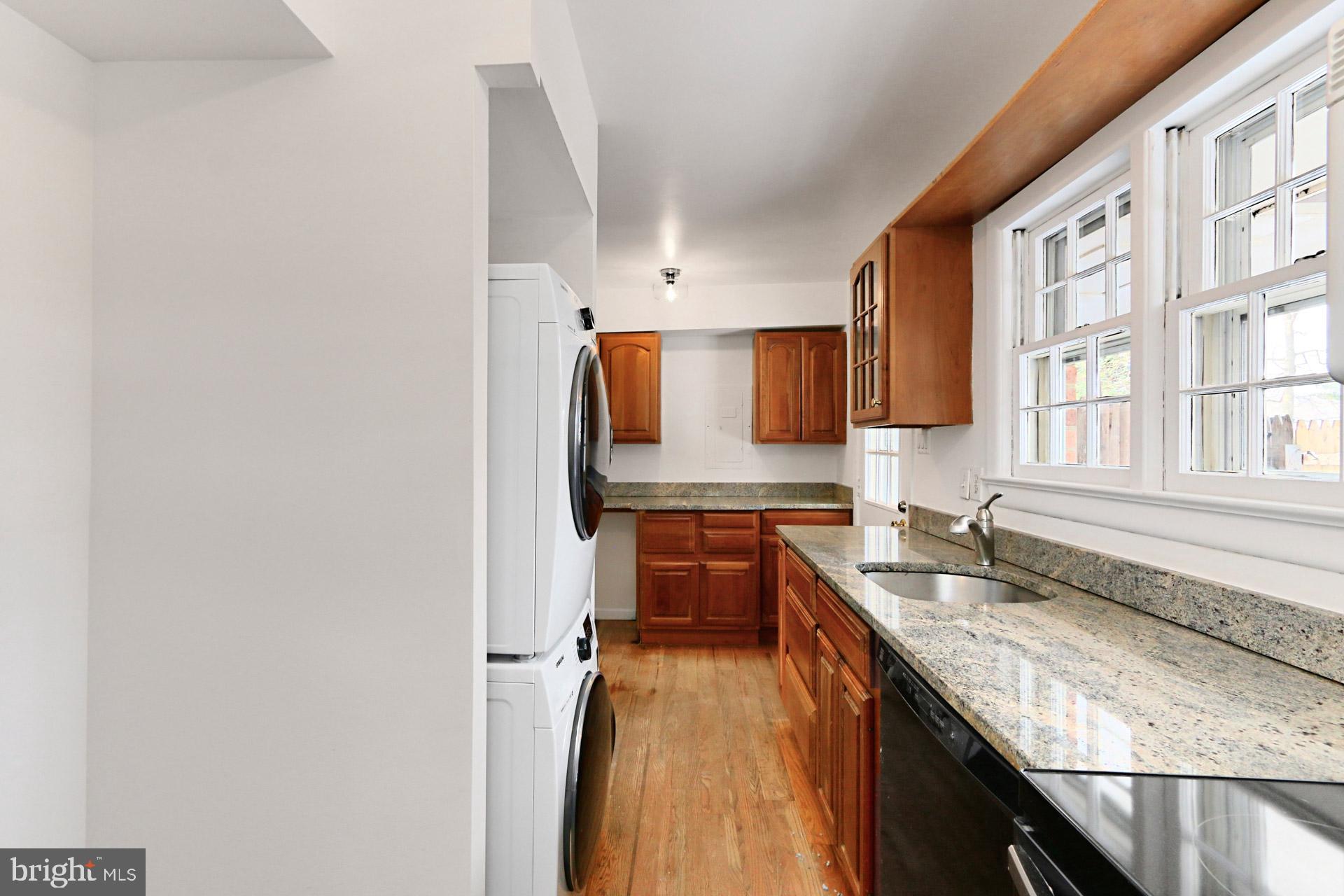 WINTER HILL - Residential