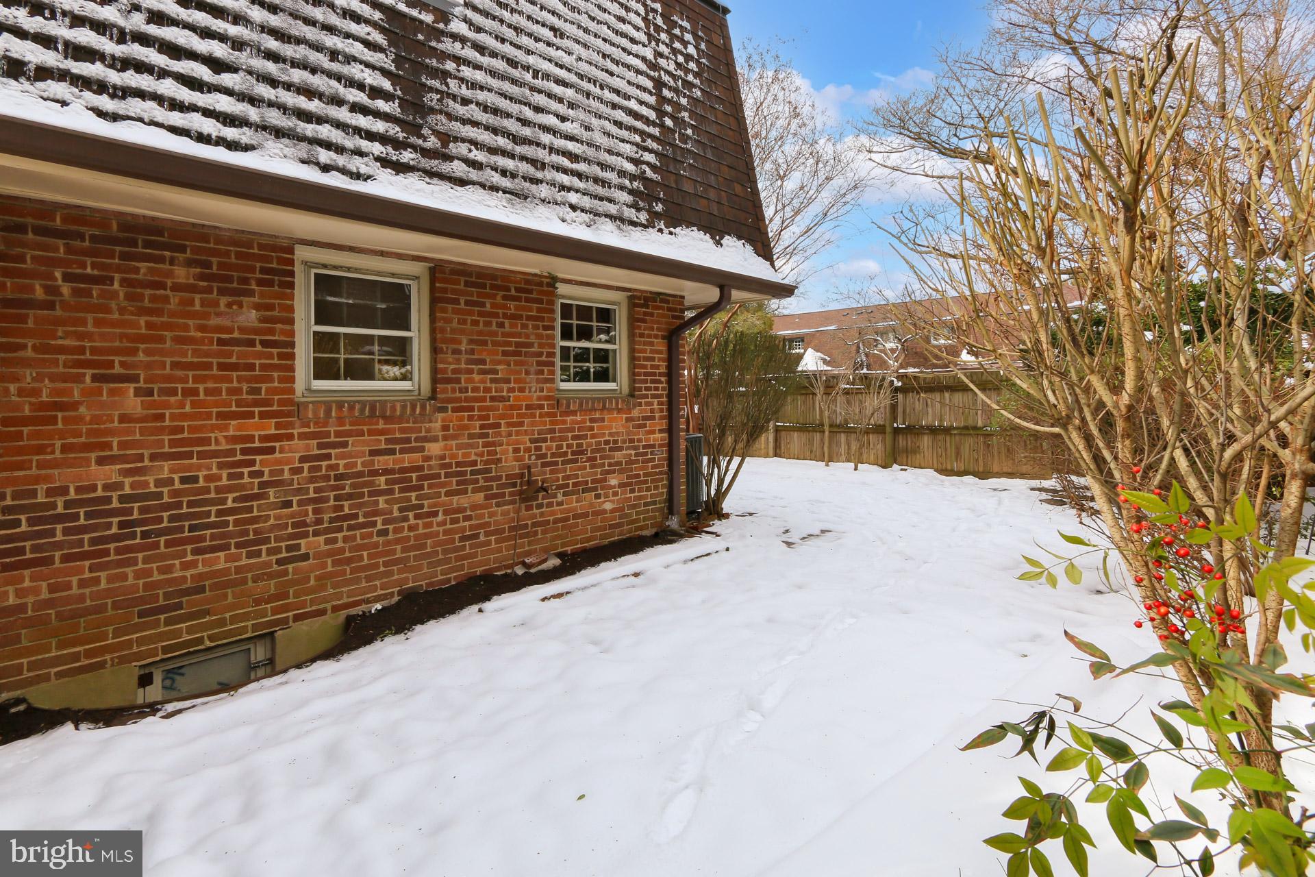 WINTER HILL - Residential