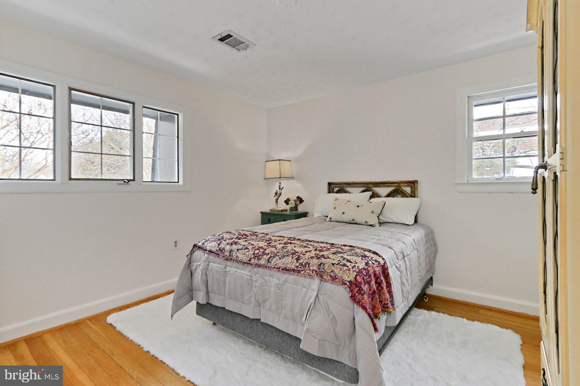 WINTER HILL - Residential
