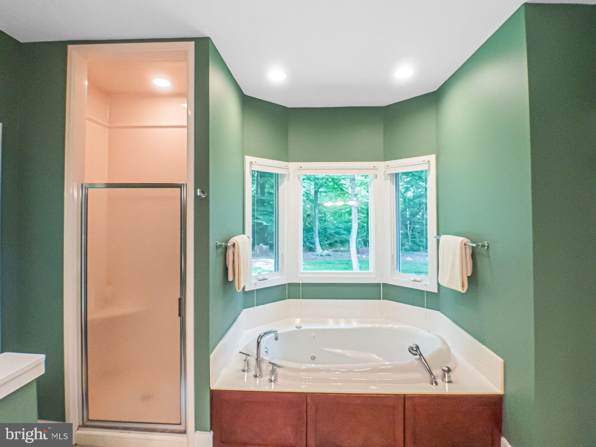 STONEY CREEK - Residential