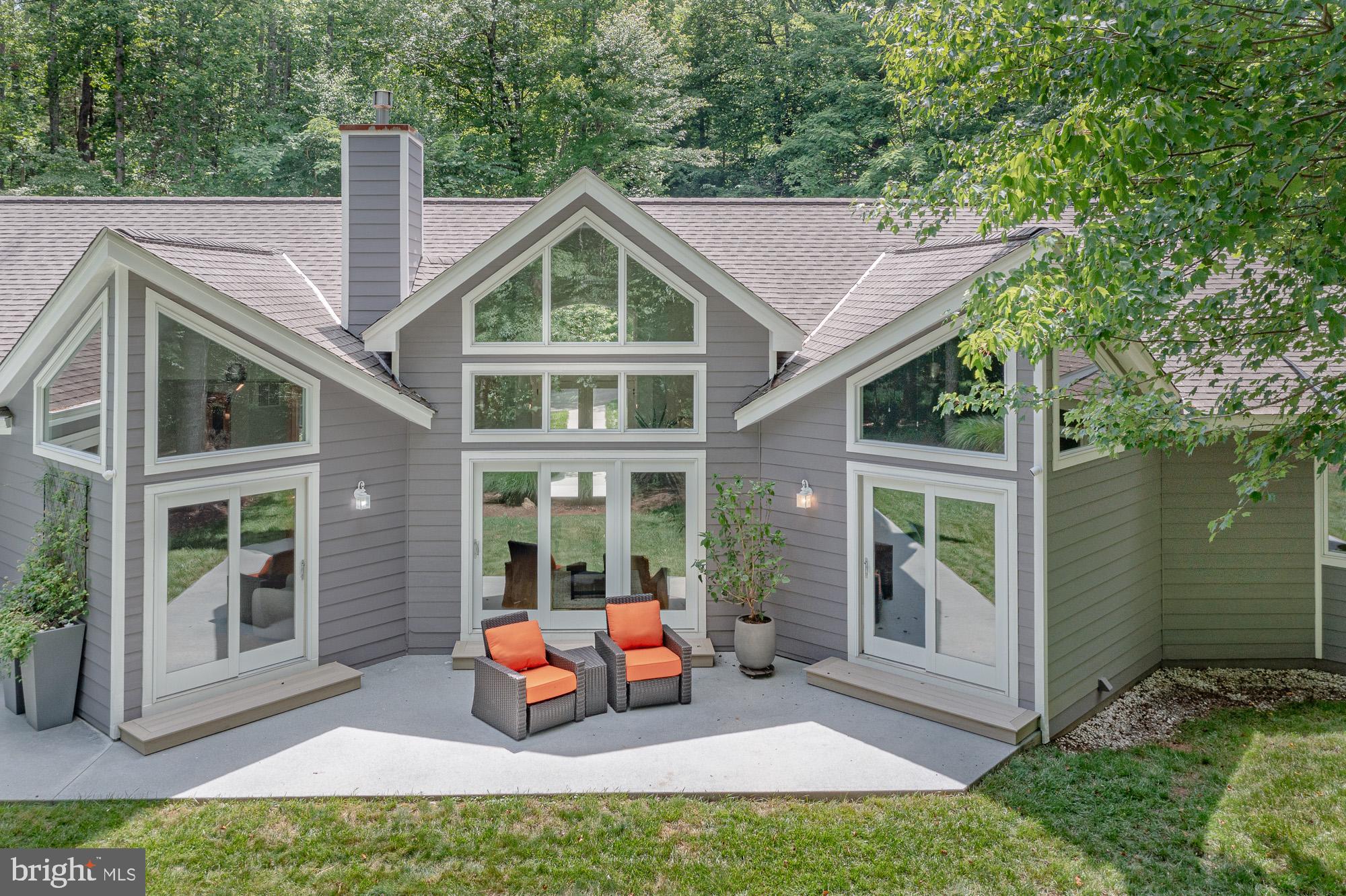 STONEY CREEK - Residential