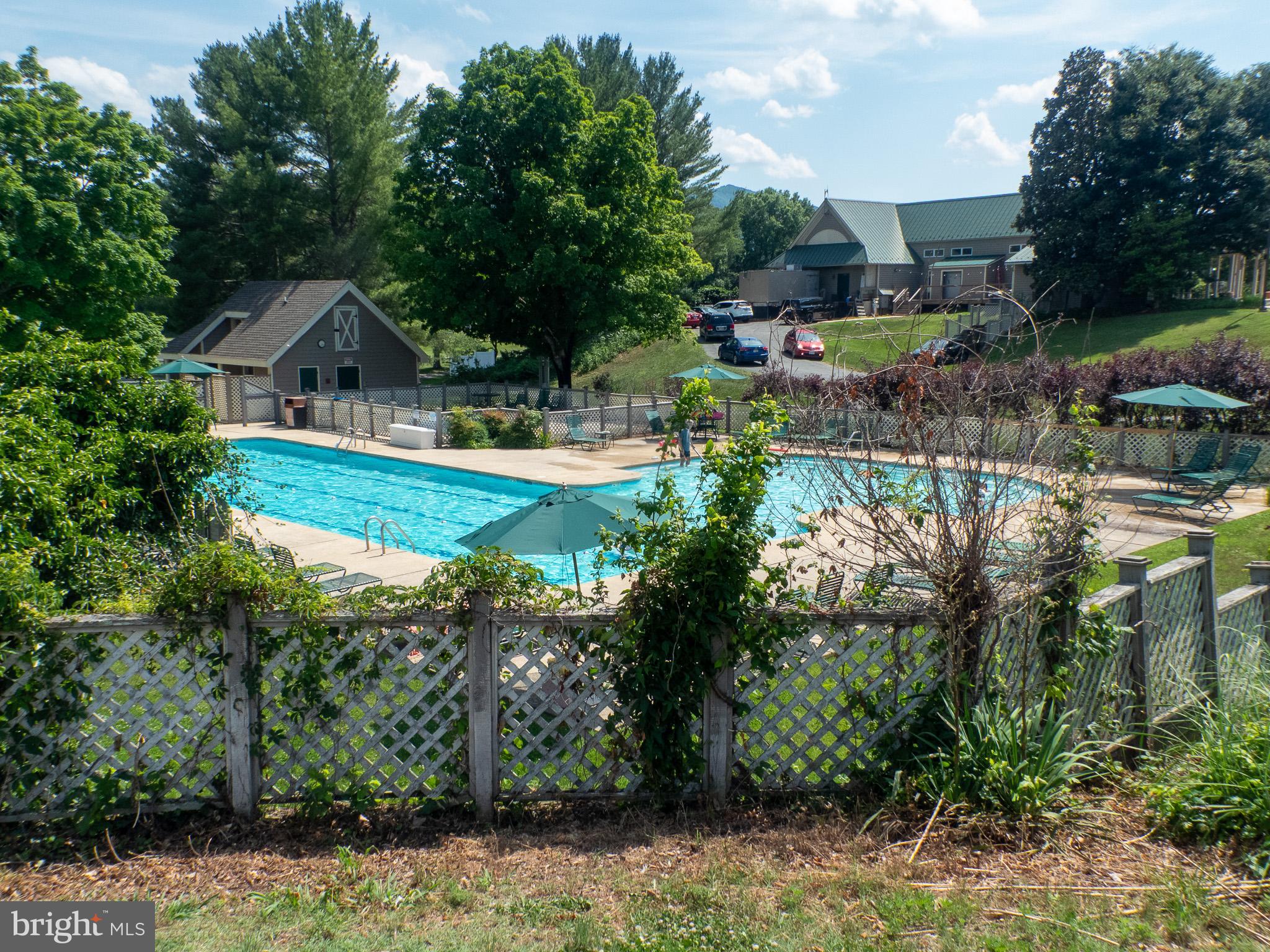 STONEY CREEK - Residential