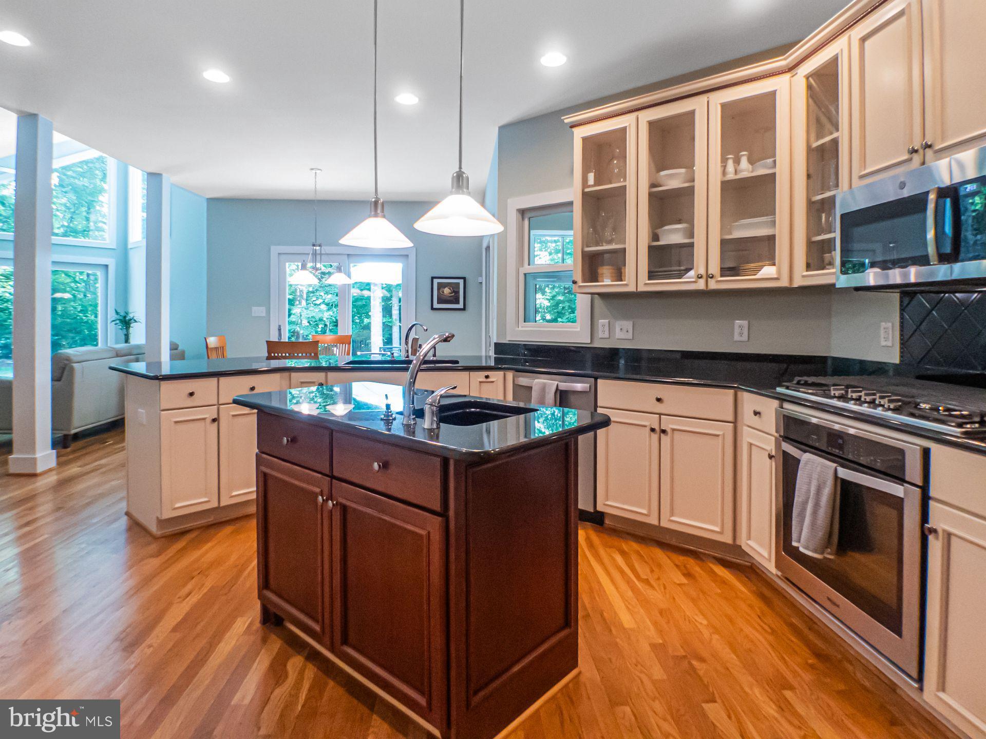 STONEY CREEK - Residential