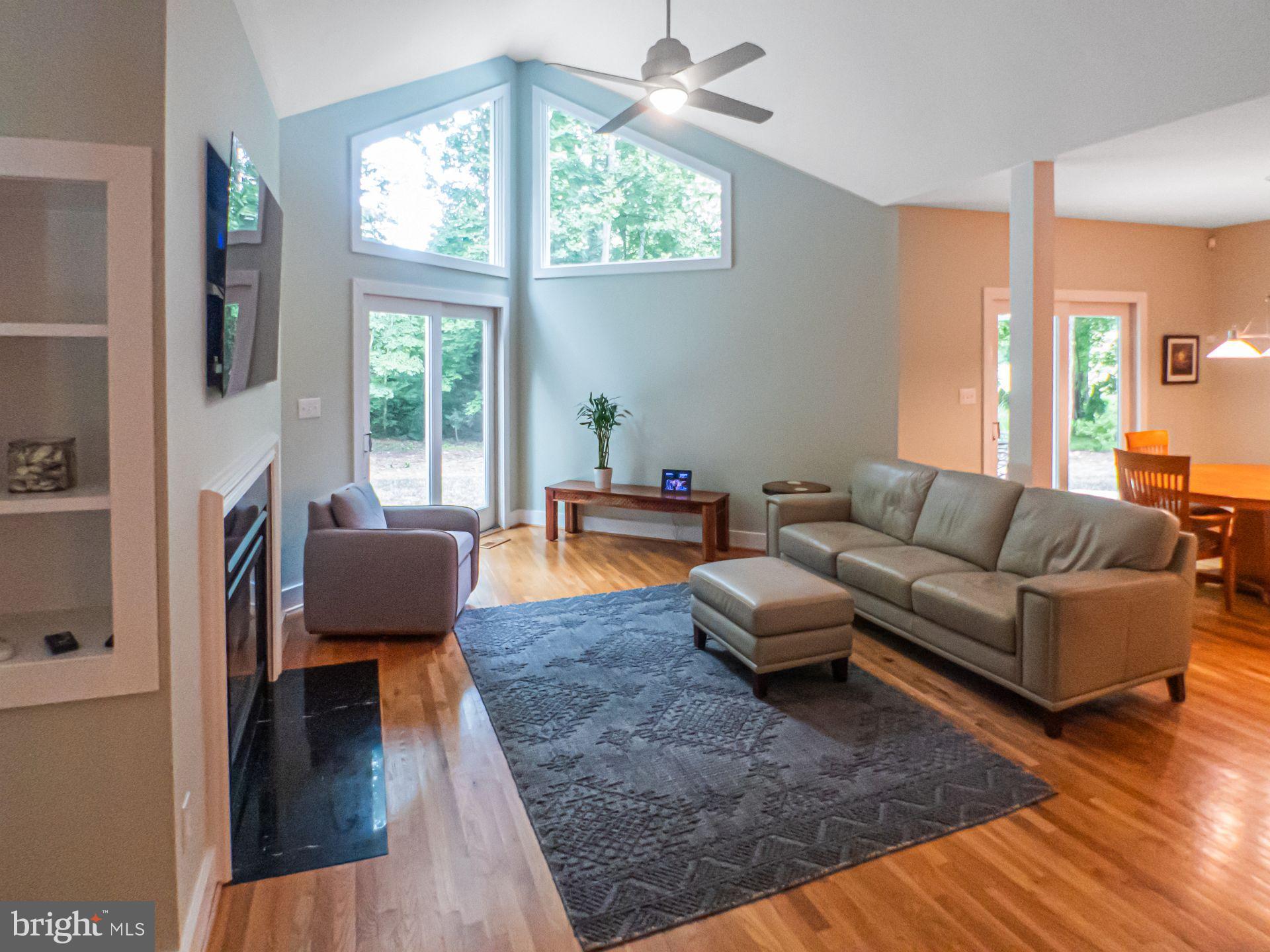STONEY CREEK - Residential