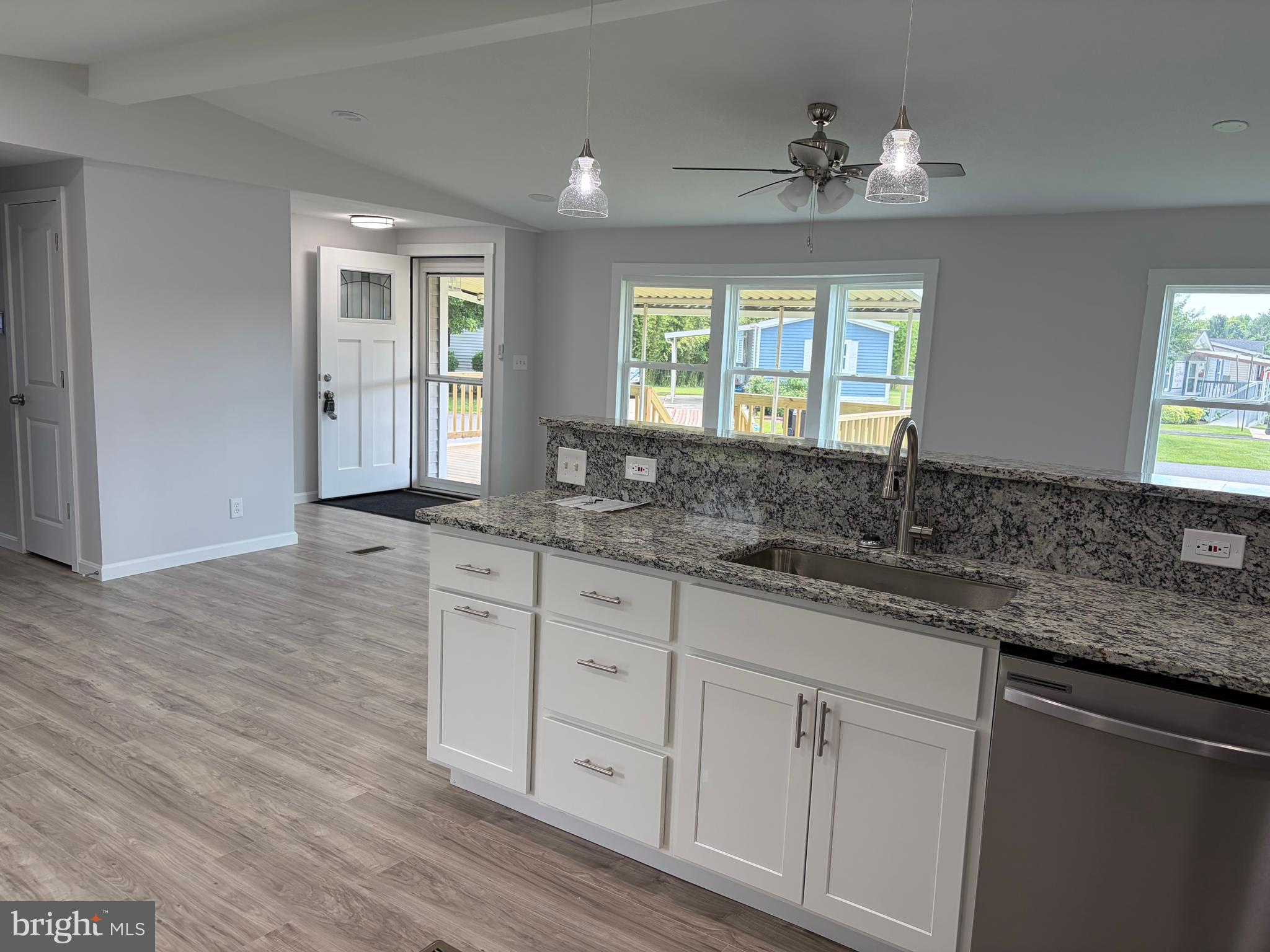 BISCAYNE BAY VILLAGE - Residential