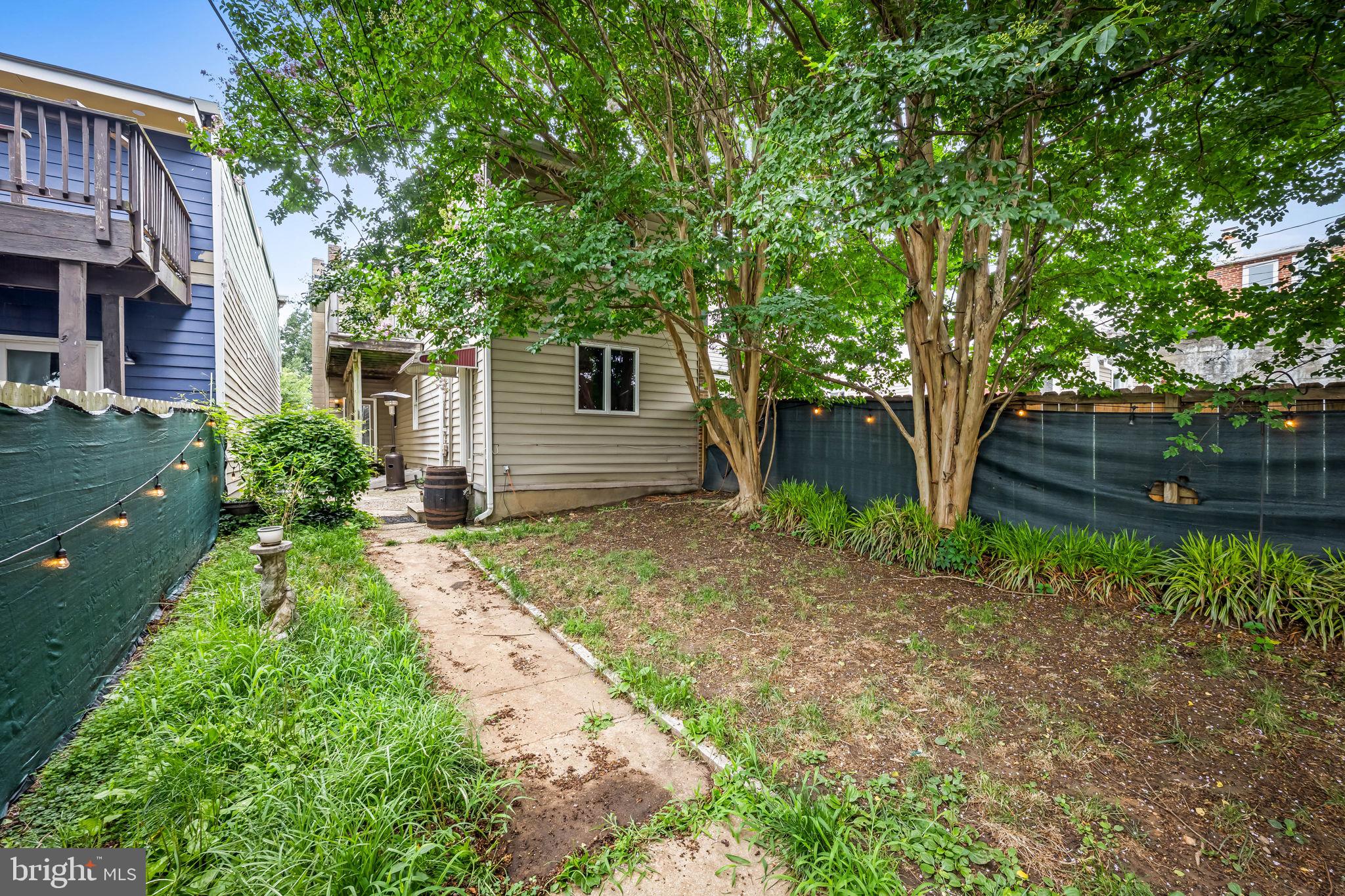 HAMPDEN HISTORIC DISTRICT - Residential