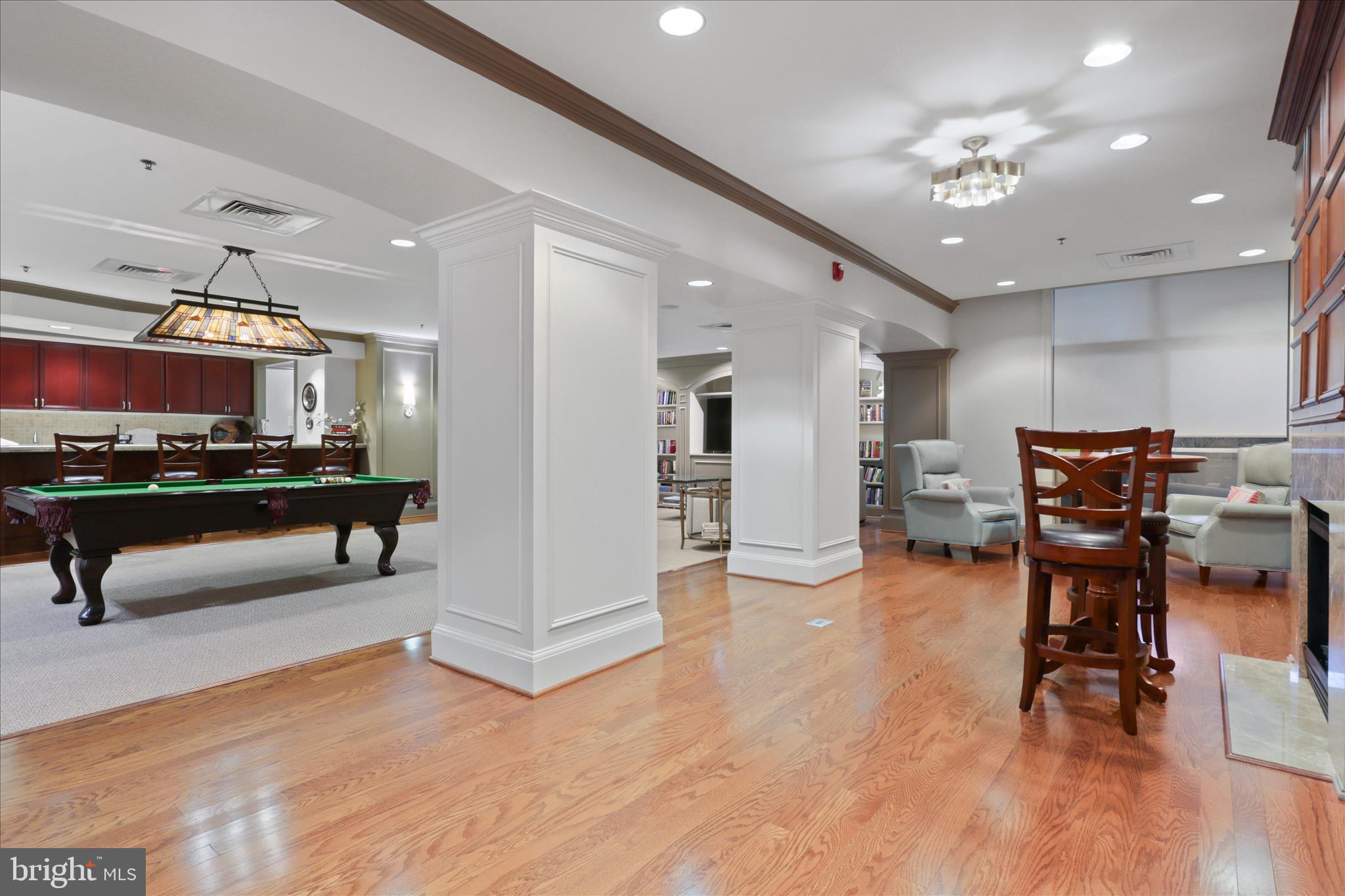 PALLADIUM AT MCLEAN - Residential