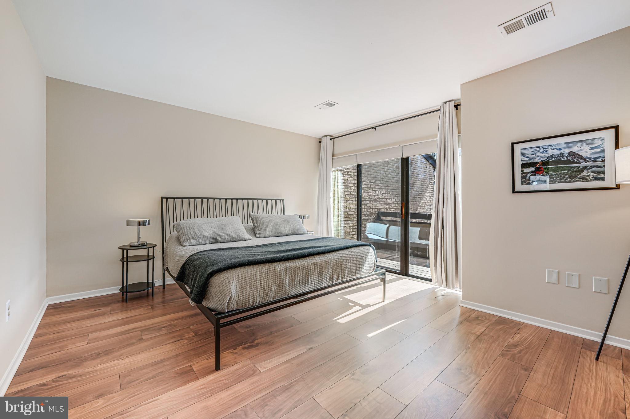 CHESTERFIELD MEWS - Residential