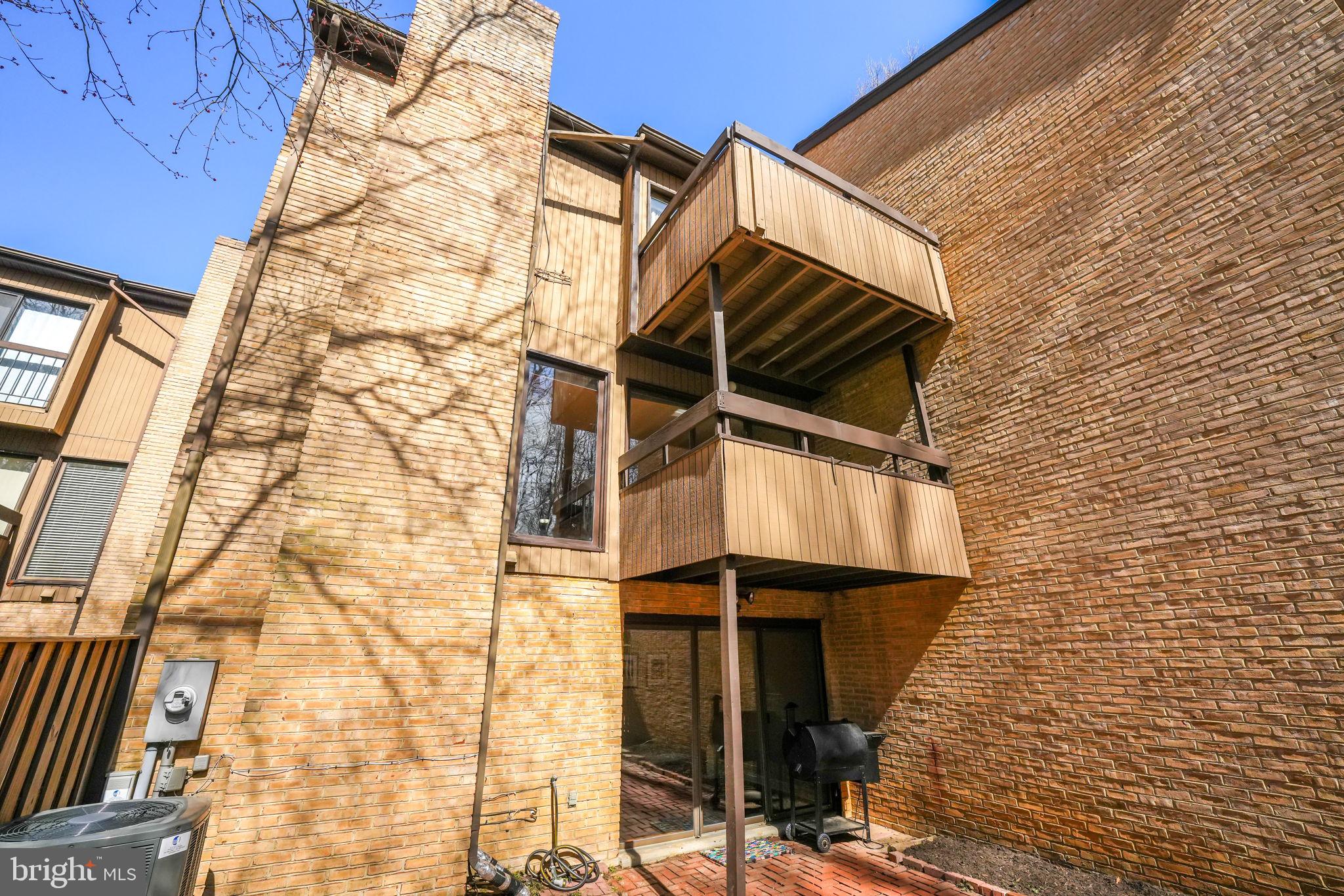 CHESTERFIELD MEWS - Residential