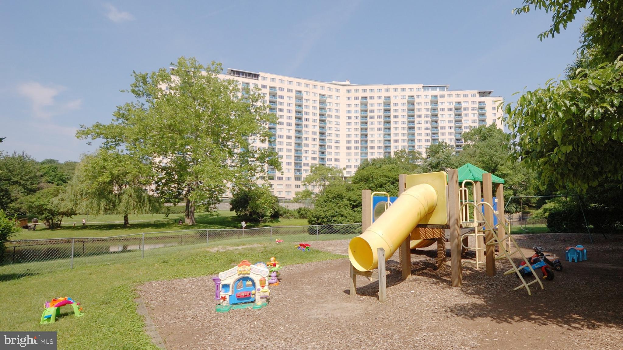 GROSVENOR PARK - Residential