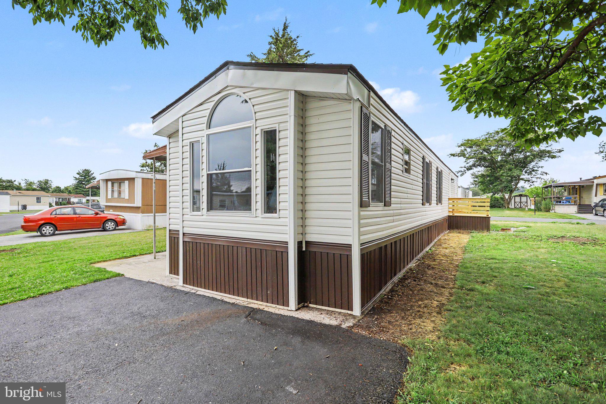 LINCOLN ESTATES - Residential