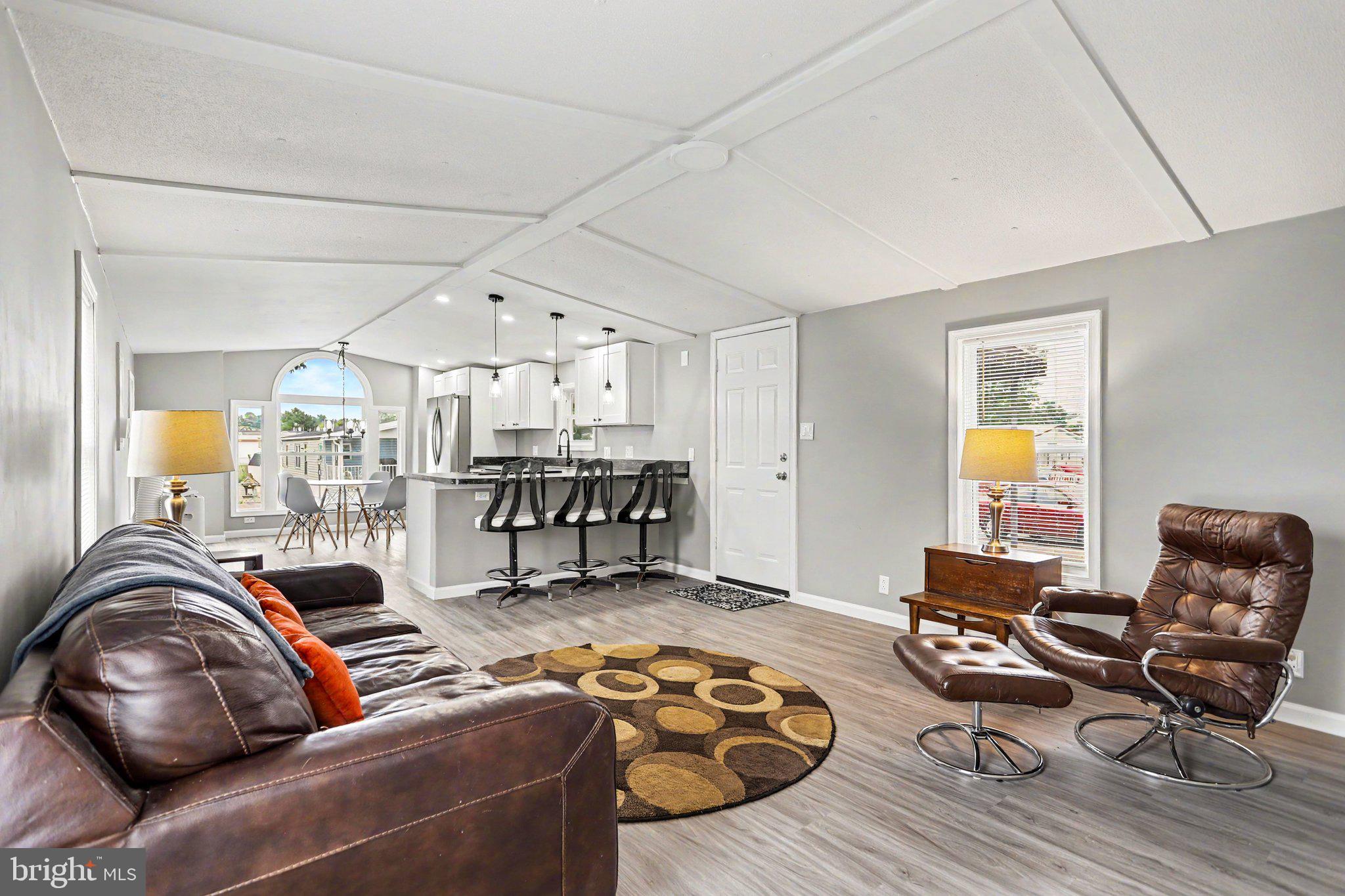 LINCOLN ESTATES - Residential