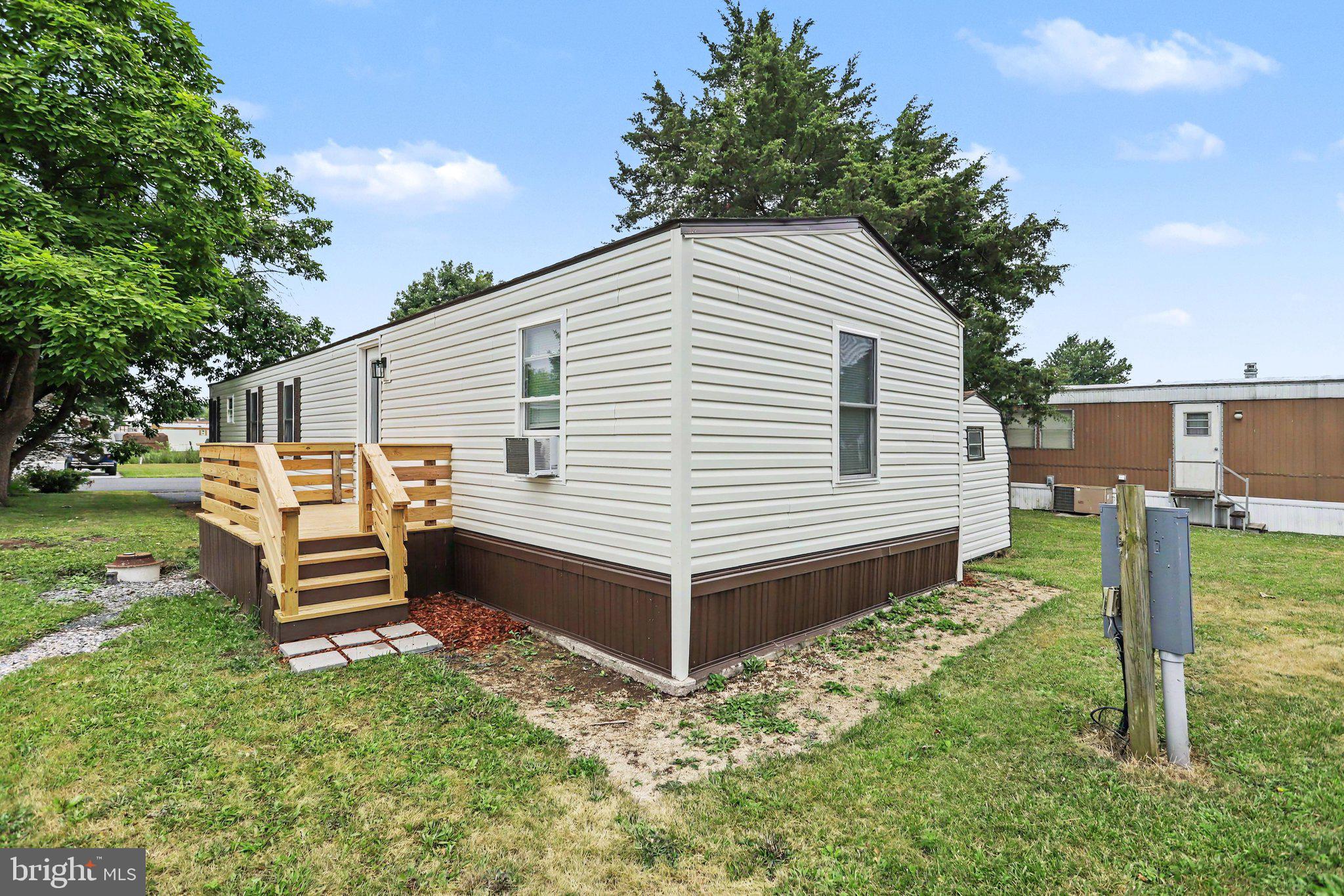 LINCOLN ESTATES - Residential
