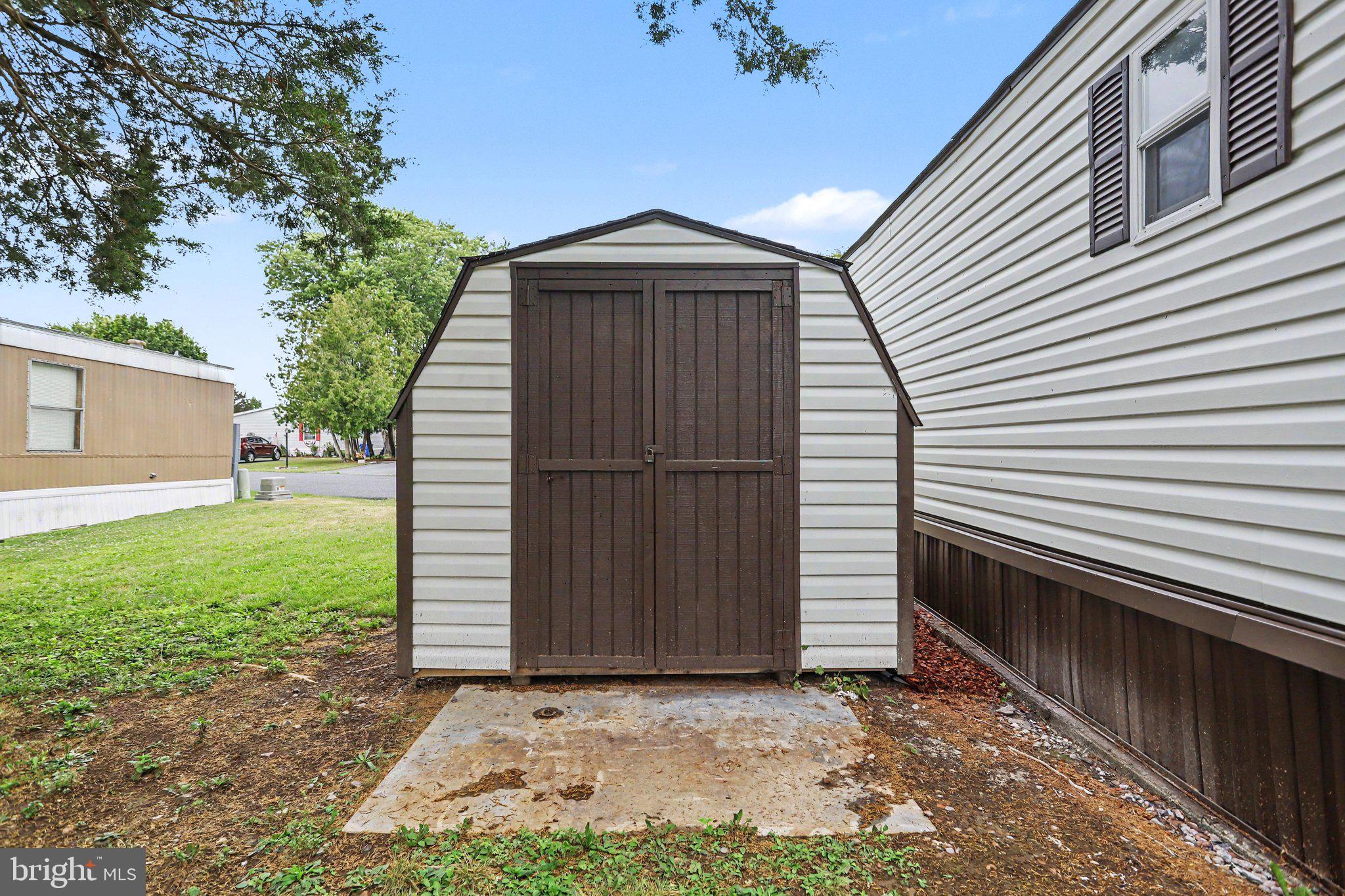 LINCOLN ESTATES - Residential