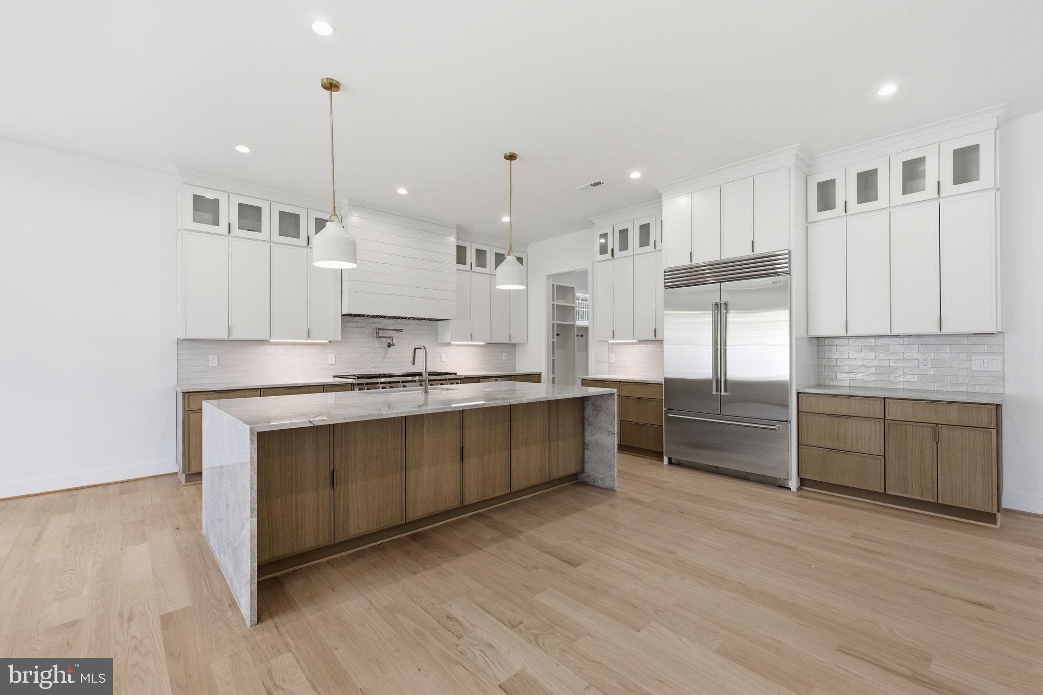 ELLISON HEIGHTS - Residential